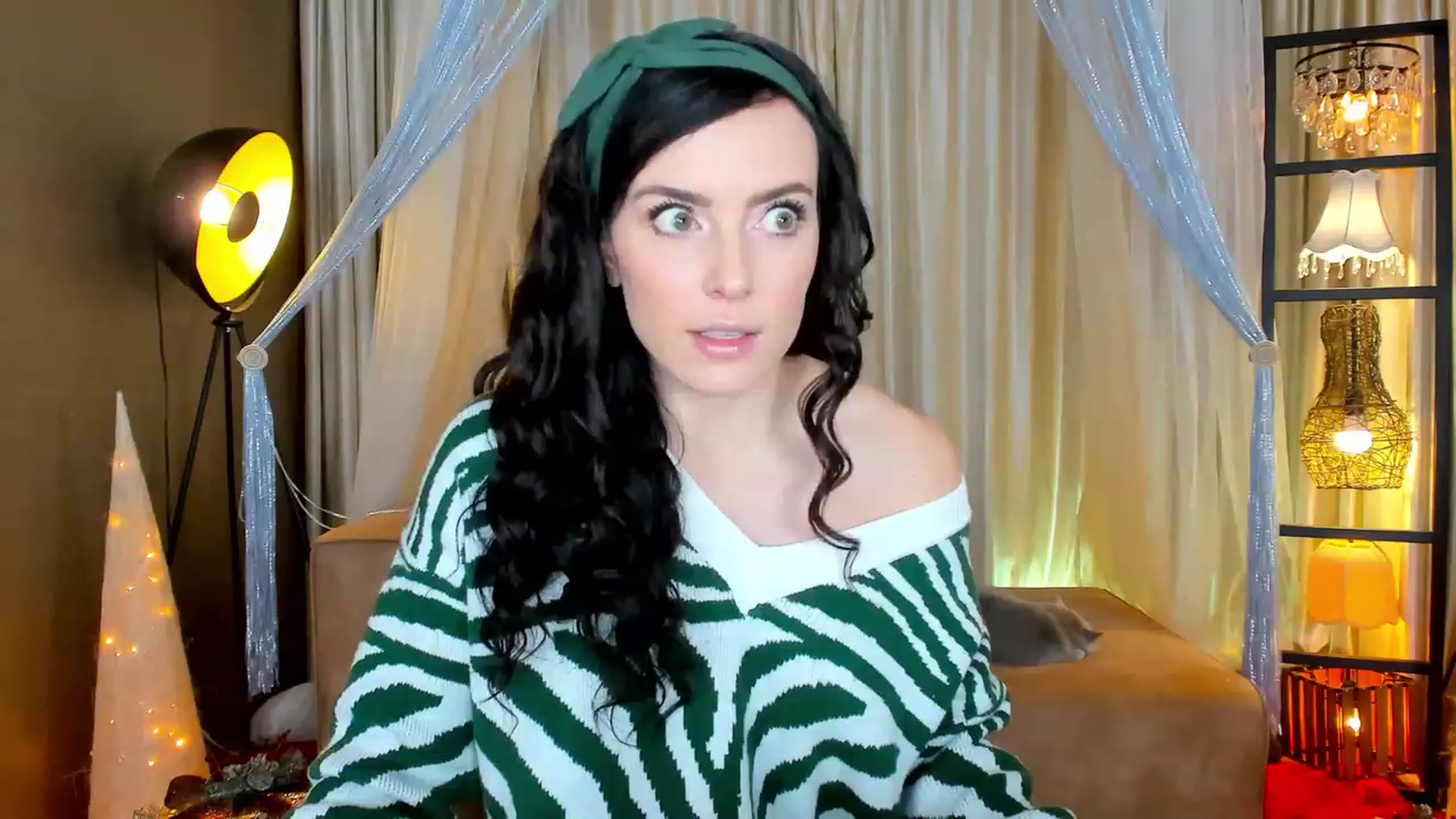Gallery image thumbnail from AdySweet's myfreecams stream on, 12/06/2022, 02:31 image 6 of 20