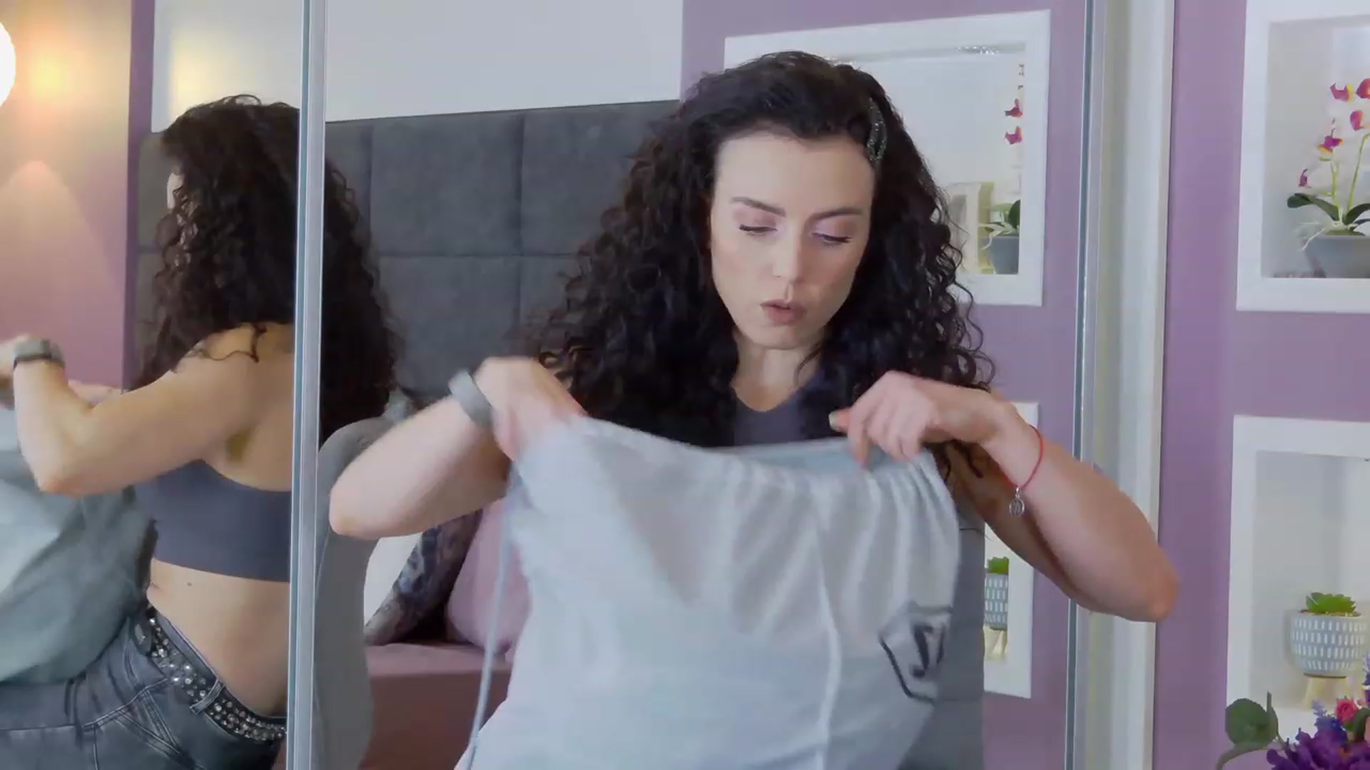 Gallery image thumbnail from AdySweet's myfreecams stream on, 03/31/2023, 23:51 image 11 of 20