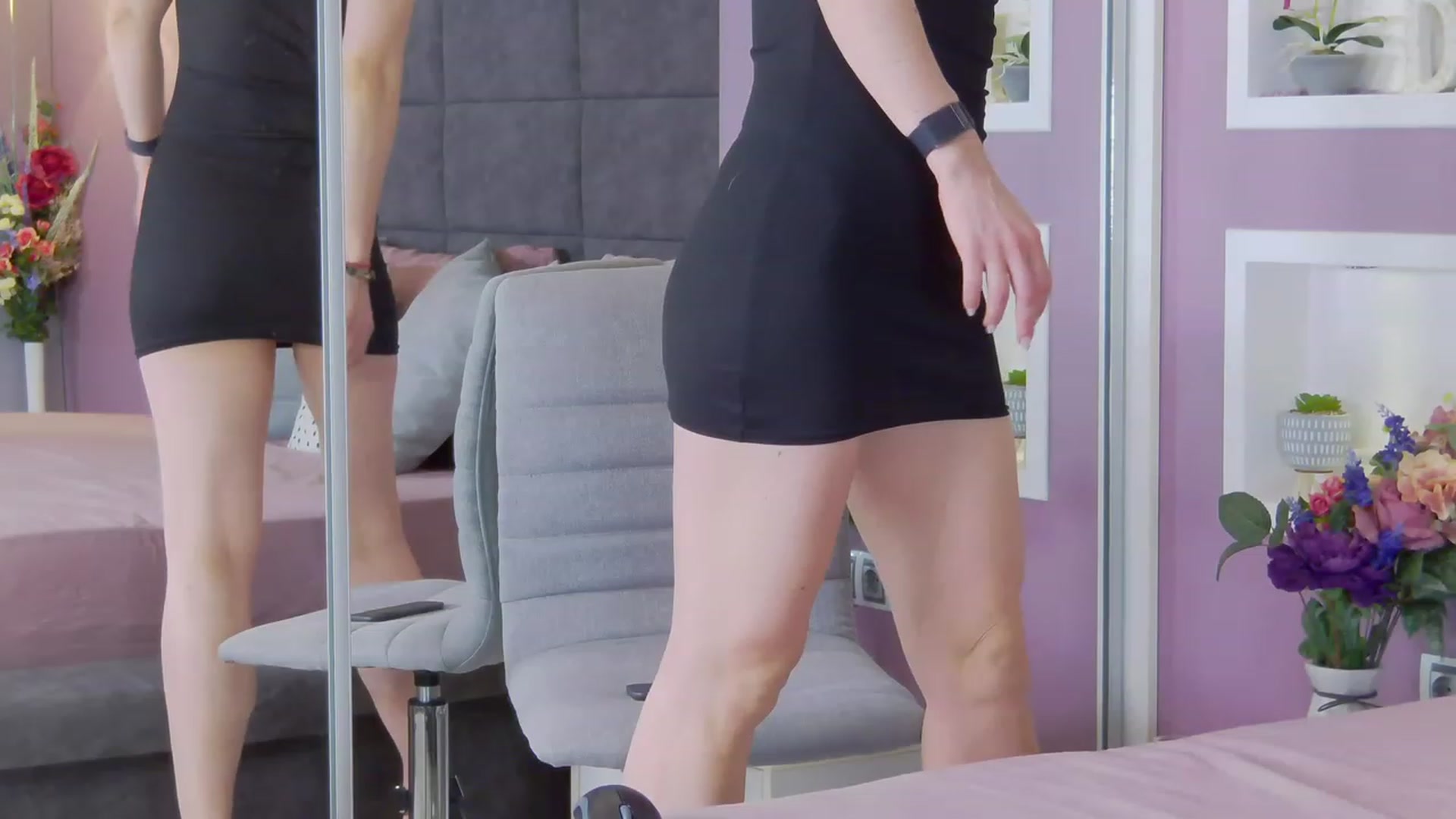 Gallery image thumbnail from AdySweet's myfreecams stream on, 04/04/2023, 24:33 image 10 of 20