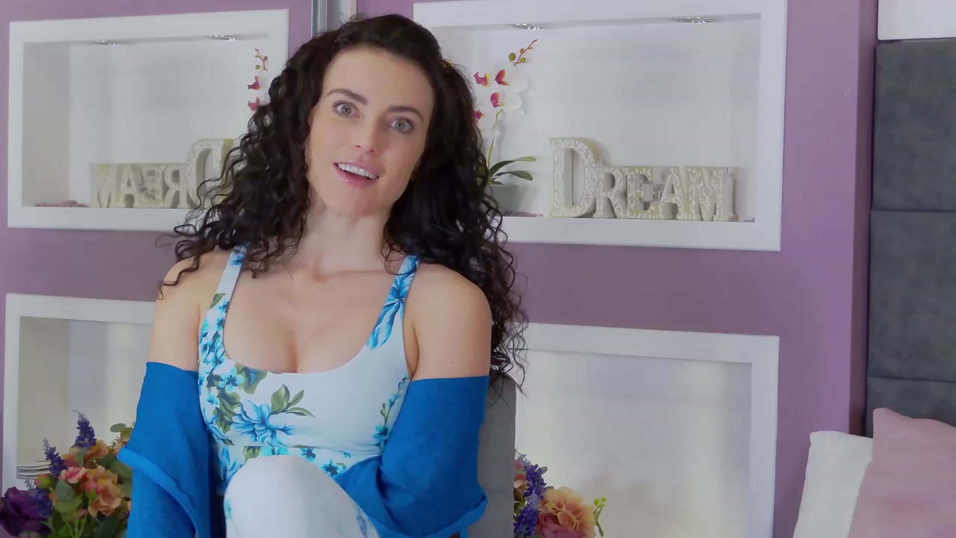 Gallery image thumbnail from AdySweet's myfreecams stream on, 04/30/2023, 01:47 image 2 of 20