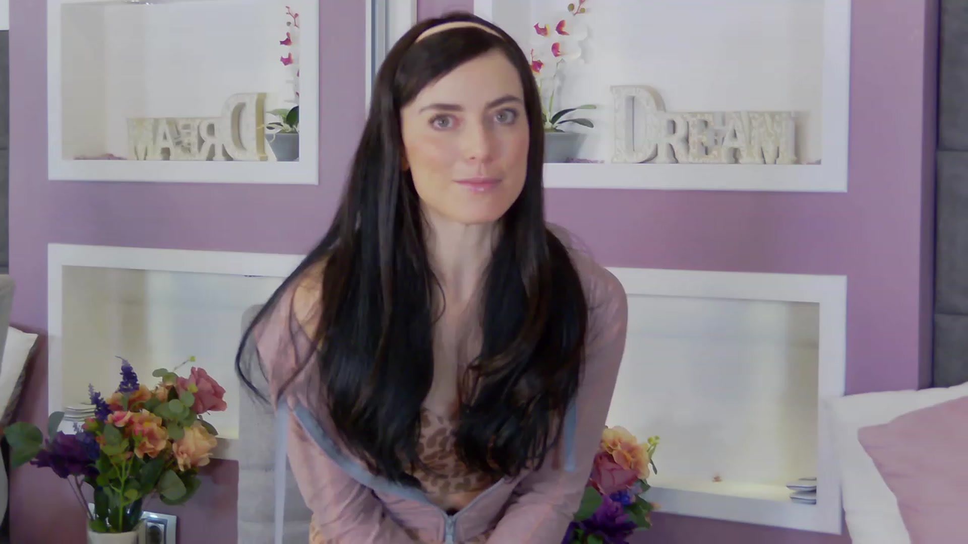 Gallery image thumbnail from AdySweet's myfreecams stream on, 05/02/2023, 24:01 image 3 of 20