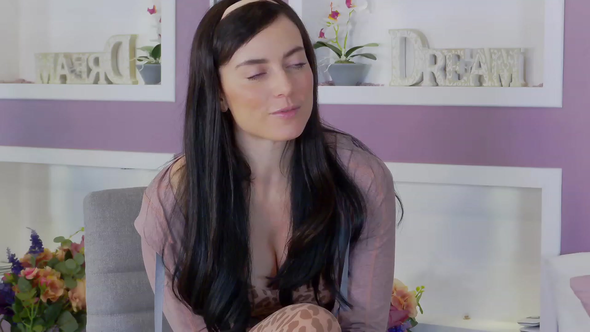 Gallery image thumbnail from AdySweet's myfreecams stream on, 05/02/2023, 24:01 image 10 of 20