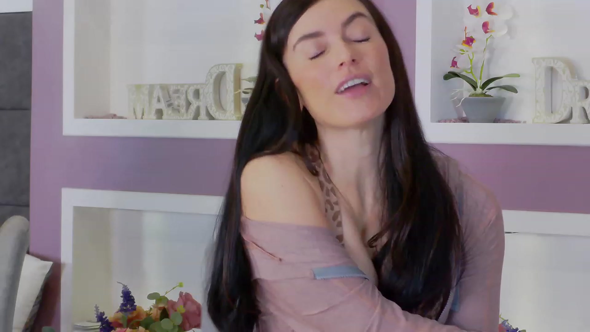 Gallery image thumbnail from AdySweet's myfreecams stream on, 05/02/2023, 02:00 image 3 of 20