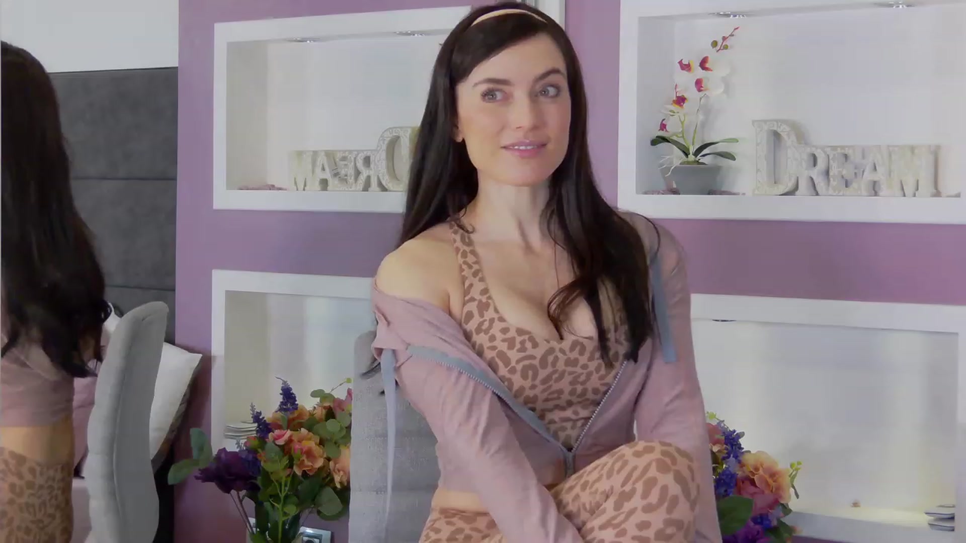 Gallery image thumbnail from AdySweet's myfreecams stream on, 05/02/2023, 02:00 image 5 of 20