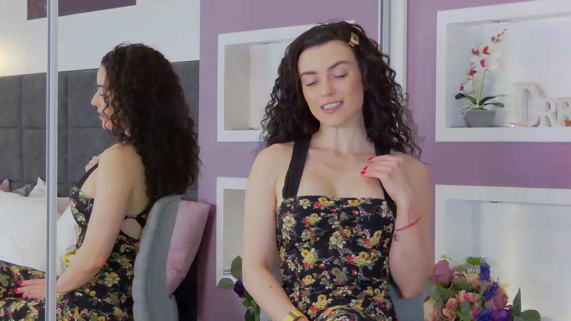 Gallery image thumbnail from AdySweet's myfreecams stream on, 06/14/2023, 24:00 image 17 of 20