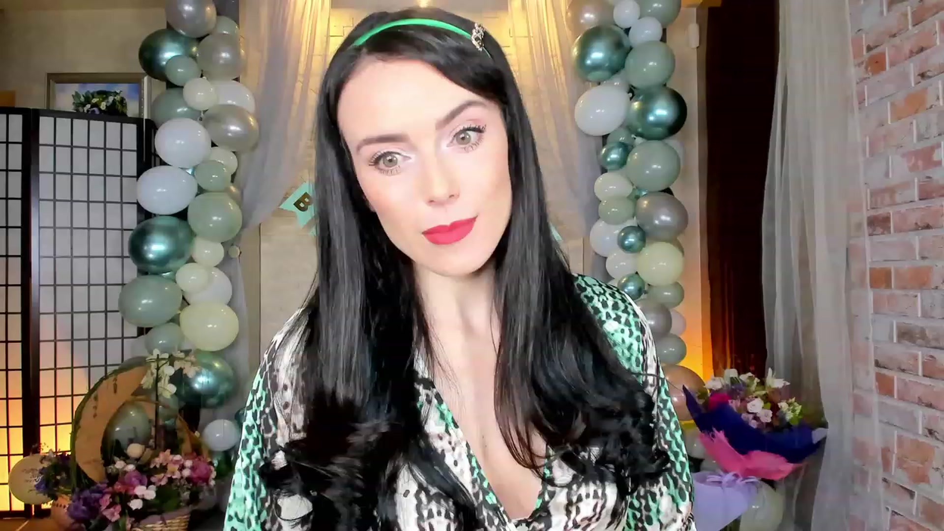 Gallery image thumbnail from AdySweet's myfreecams stream on, 06/21/2023, 24:25 image 1 of 20