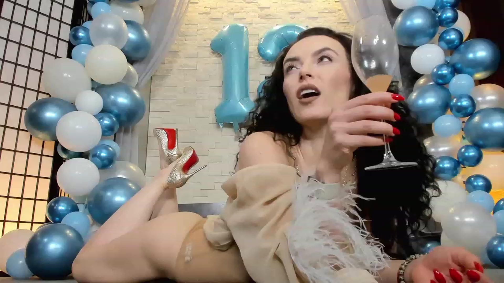 Gallery image thumbnail from AdySweet's myfreecams stream on, 07/30/2023, 01:06 image 16 of 20