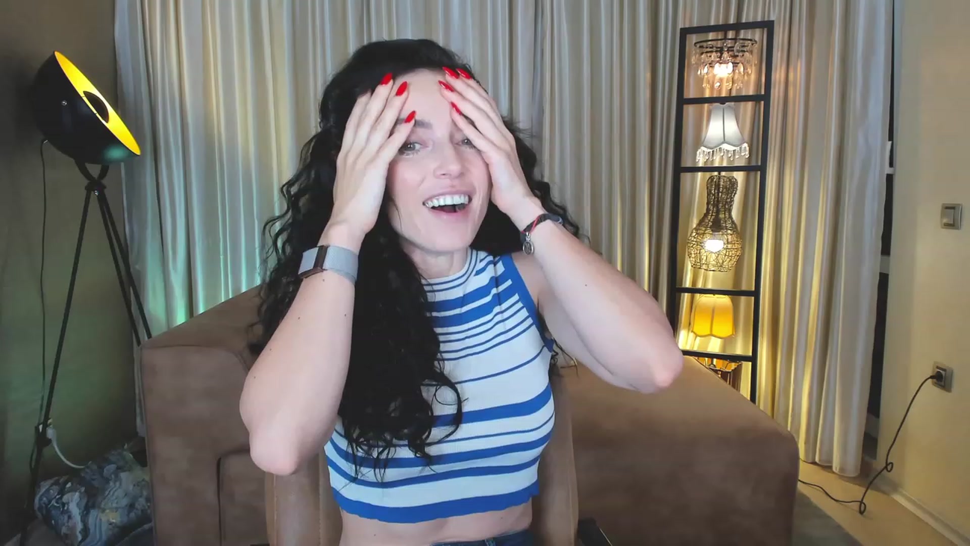 Gallery image thumbnail from AdySweet's myfreecams stream on, 08/24/2023, 24:32 image 3 of 20