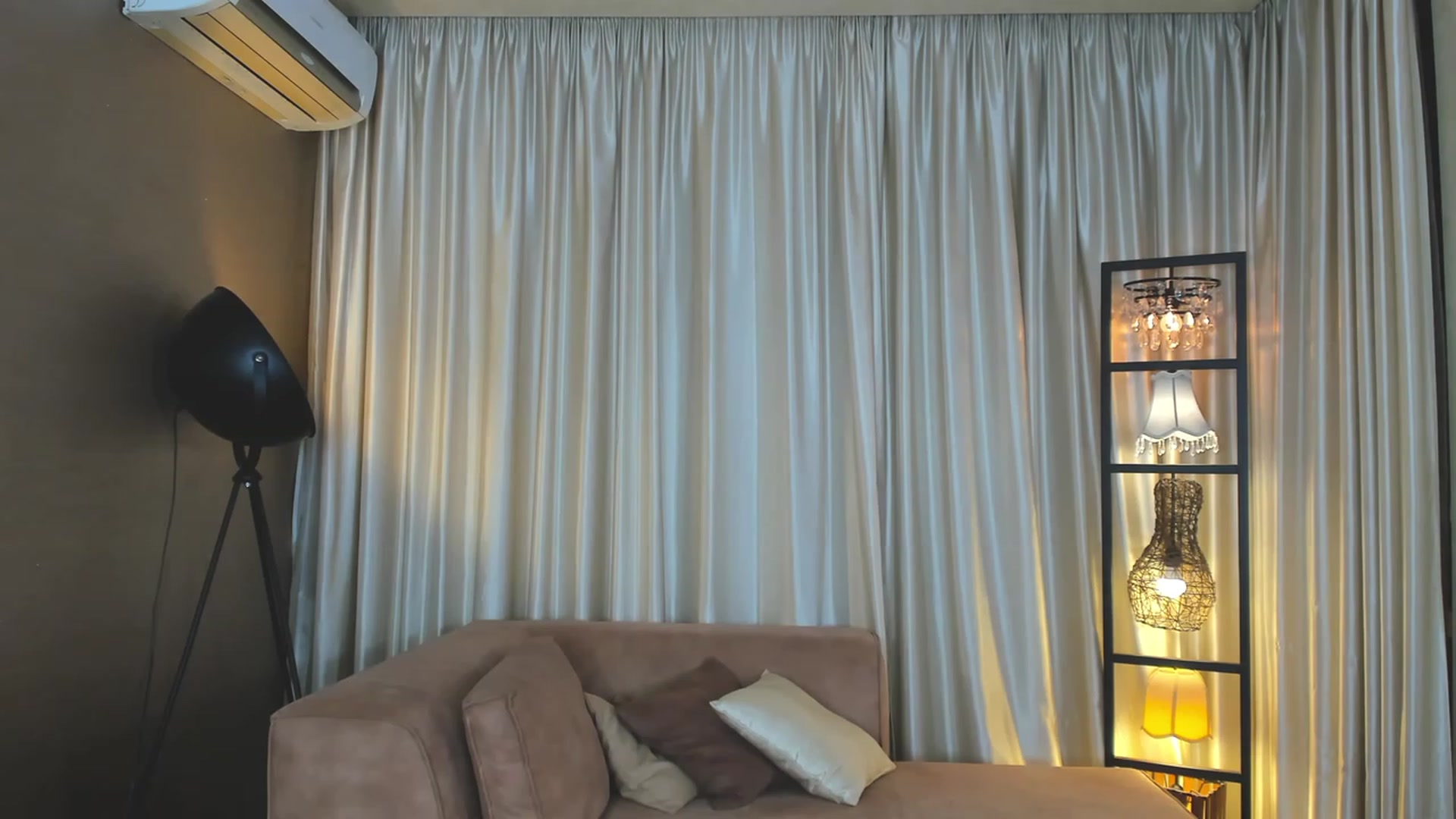 Gallery image thumbnail from AdySweet's myfreecams stream on, 10/22/2023, 01:39 image 4 of 20