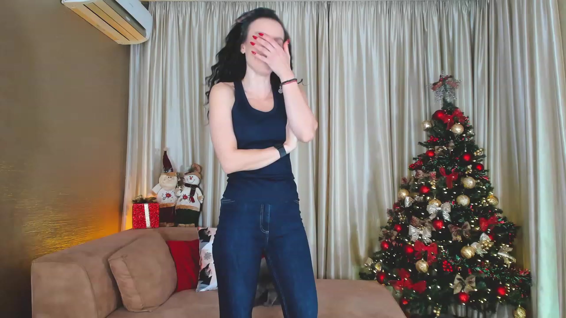 Gallery image thumbnail from AdySweet's myfreecams stream on, 12/09/2023, 02:11 image 10 of 20