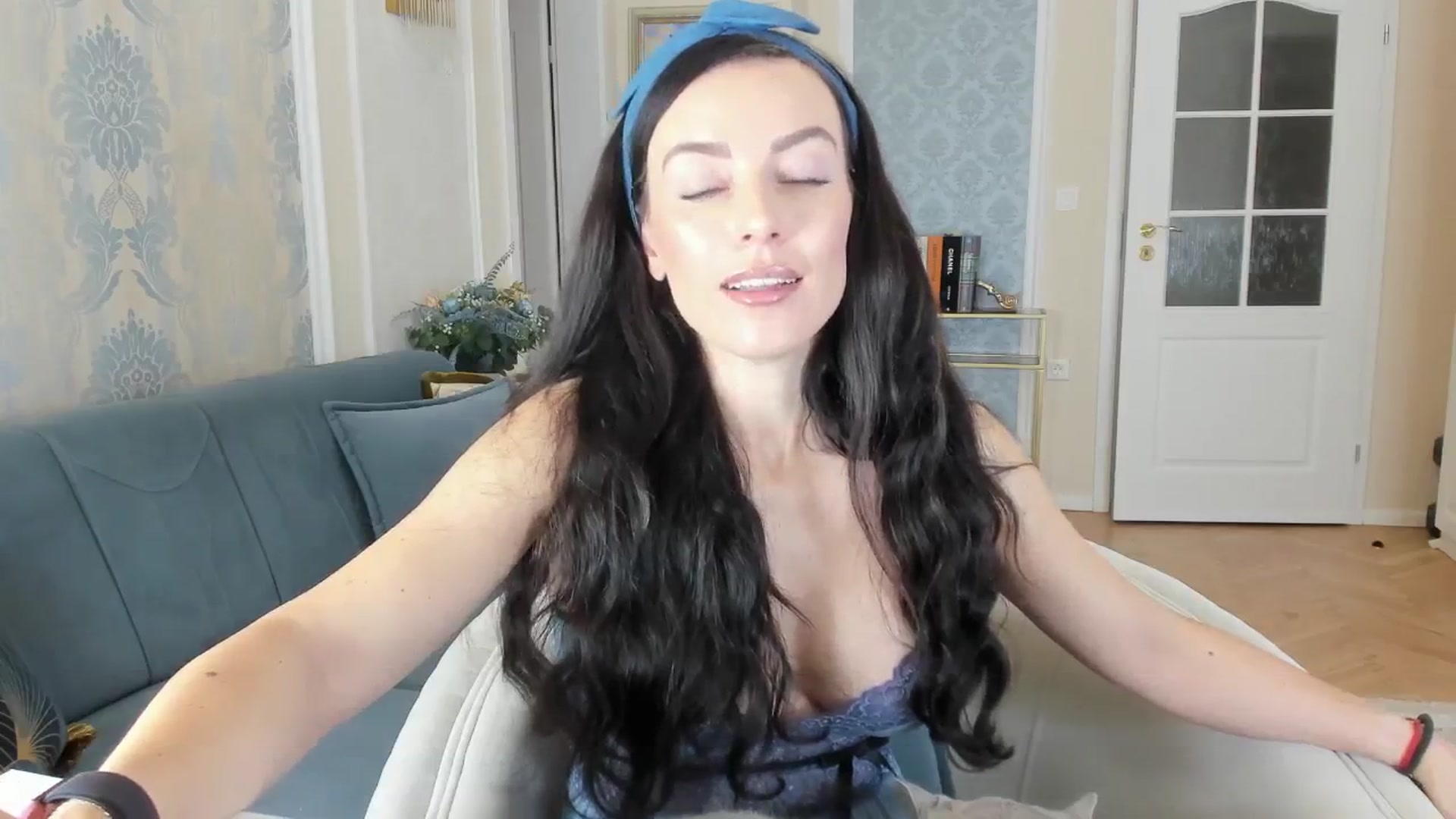 Gallery image thumbnail from AdySweet's myfreecams stream on, 10/05/2025, 03:33 image 4 of 20