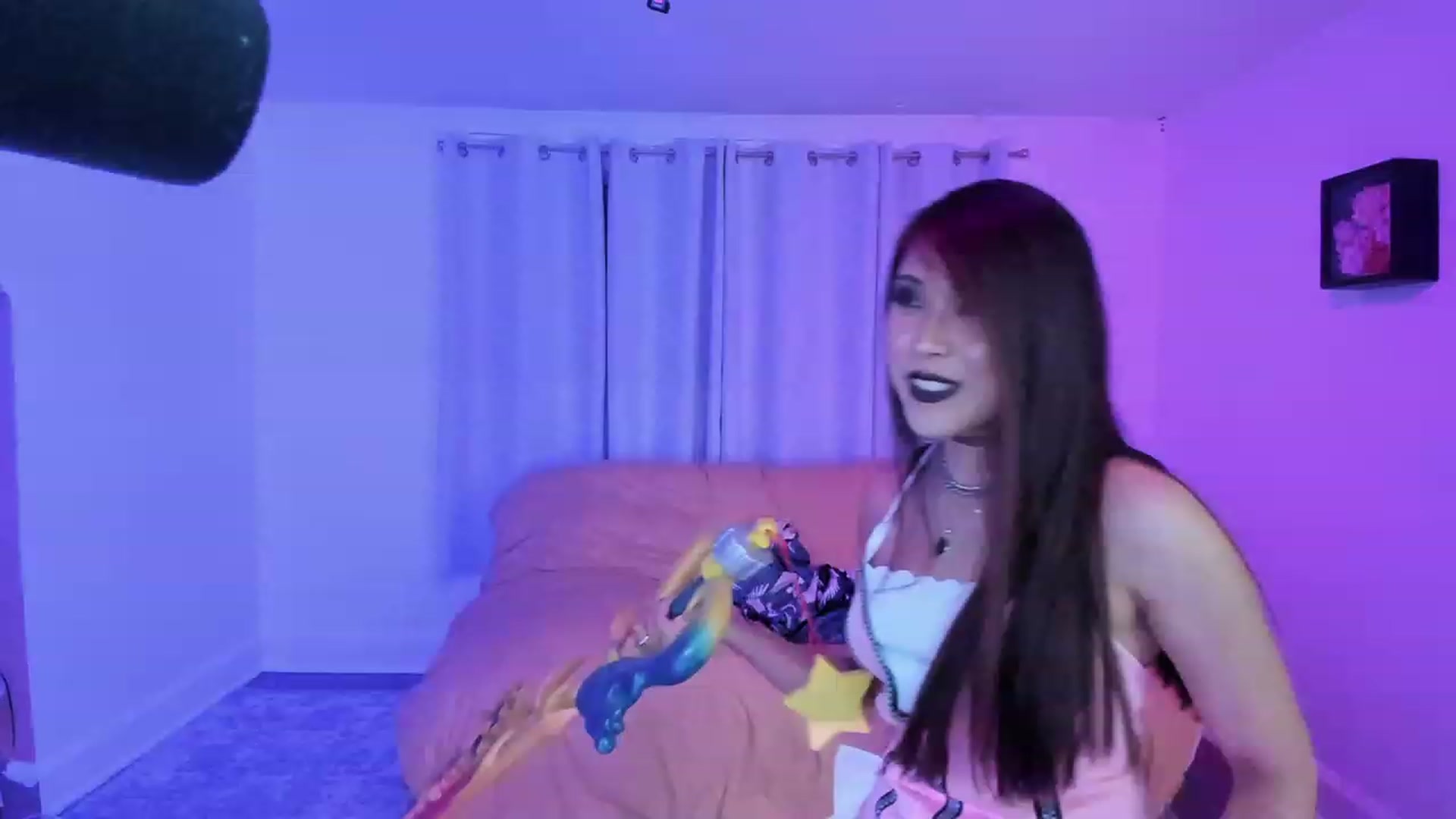 Gallery image thumbnail from AedonFlux's myfreecams stream on, 07/01/2023, 07:46 image 11 of 20
