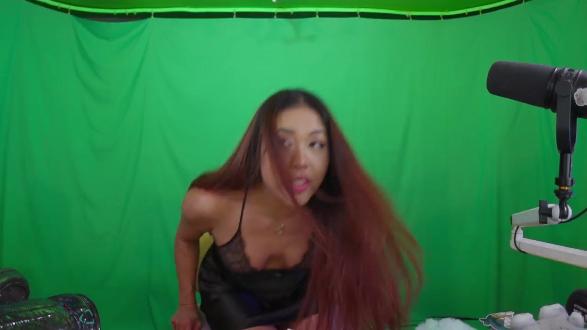 Gallery image thumbnail from AedonFlux's myfreecams stream on, 11/08/2025, 08:08 image 10 of 20