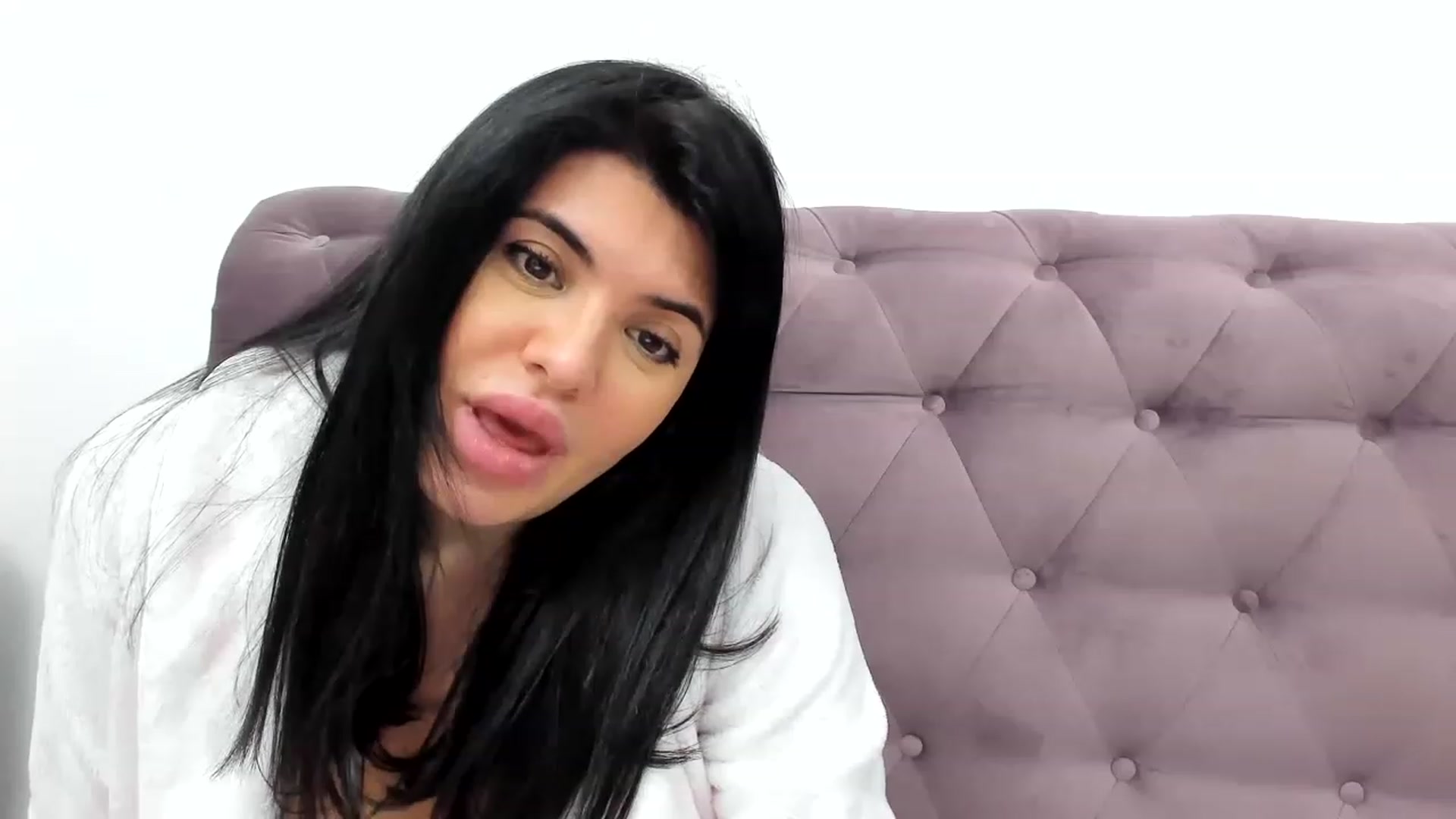 Gallery image thumbnail from Aeena's myfreecams stream on, 12/02/2022, 23:11 image 16 of 20