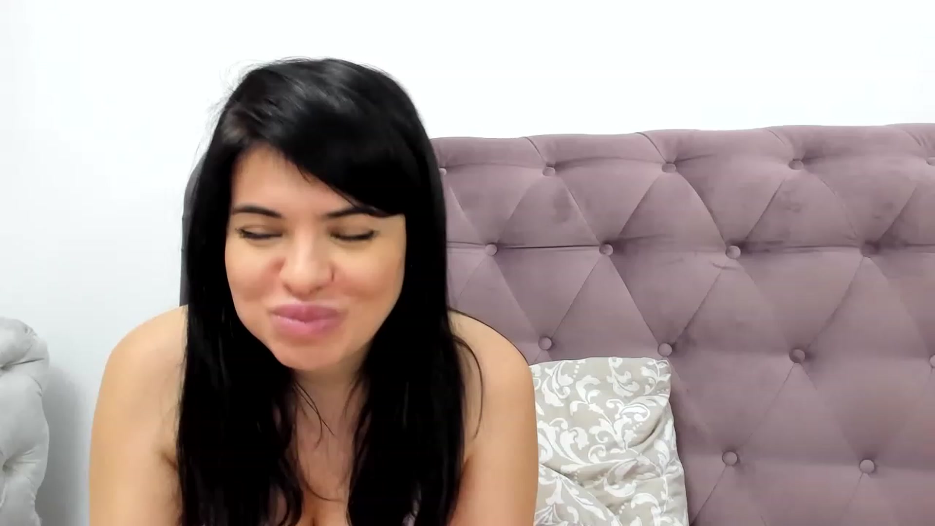 Gallery image thumbnail from Aeena's myfreecams stream on, 12/09/2022, 22:20 image 8 of 20