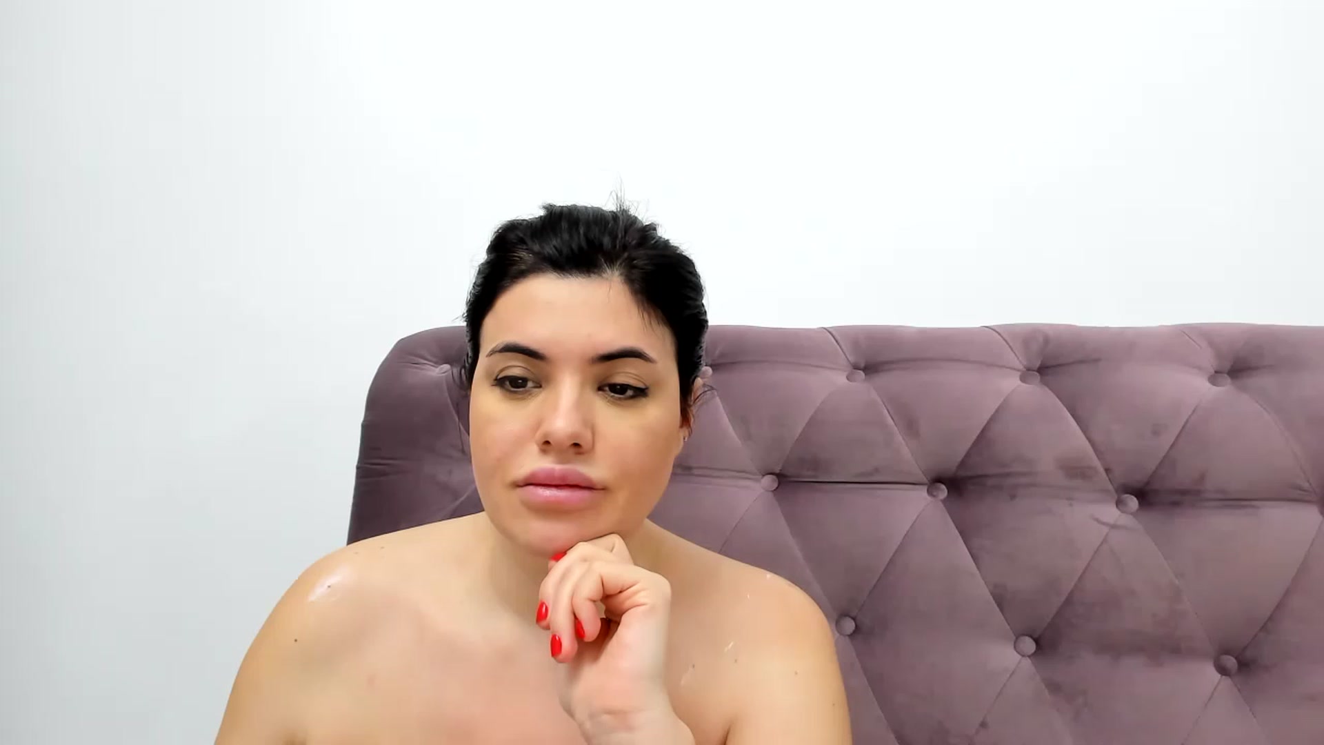 Gallery image thumbnail from Aeena's myfreecams stream on, 12/15/2022, 23:07 image 3 of 20