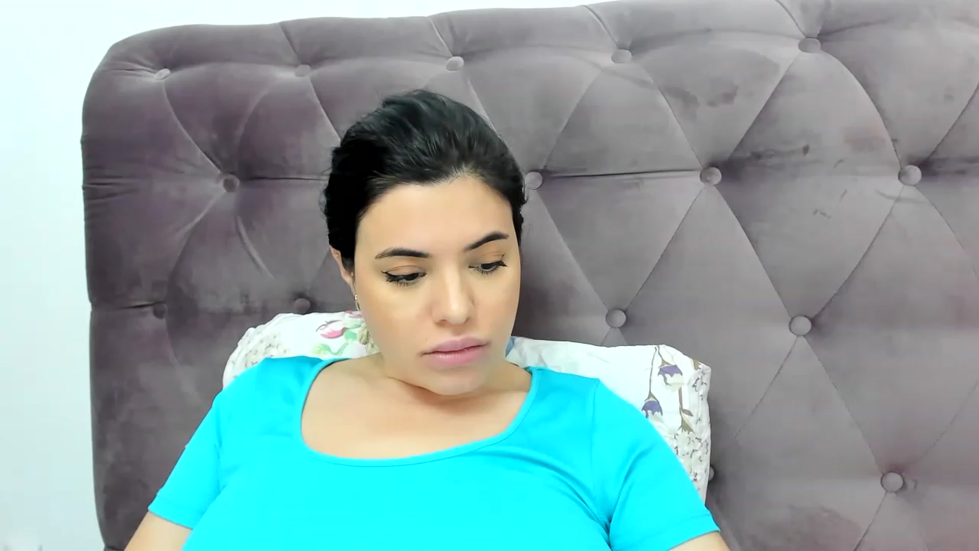 Gallery image thumbnail from Aeena's myfreecams stream on, 12/19/2022, 22:59 image 13 of 20