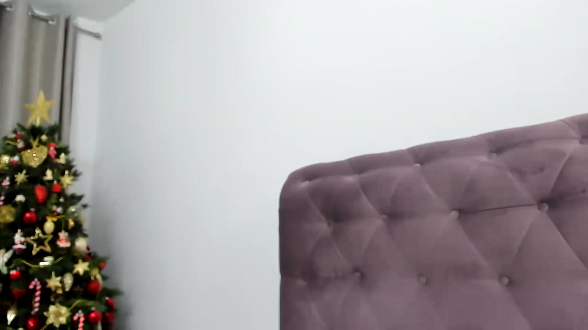 Gallery image thumbnail from Aeena's myfreecams stream on, 12/19/2022, 22:59 image 11 of 20