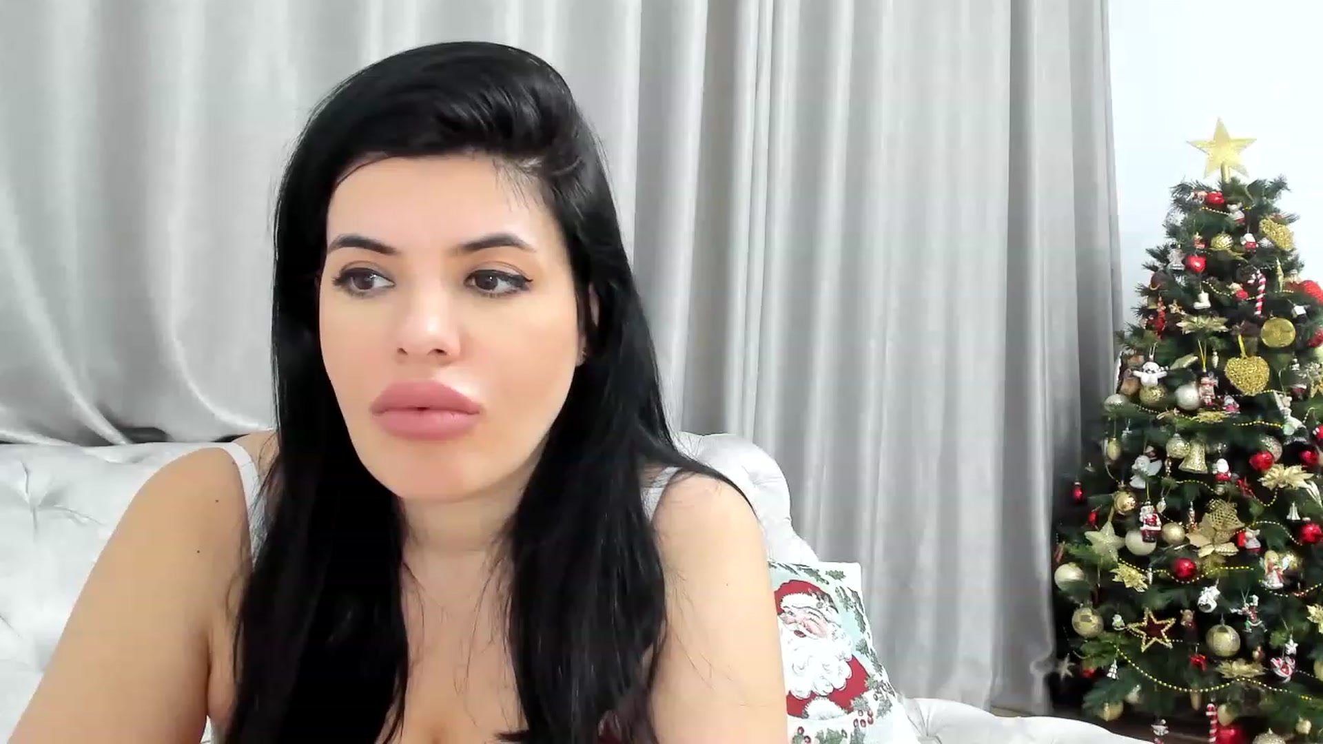 Gallery image thumbnail from Aeena's myfreecams stream on, 12/24/2022, 22:12 image 1 of 20