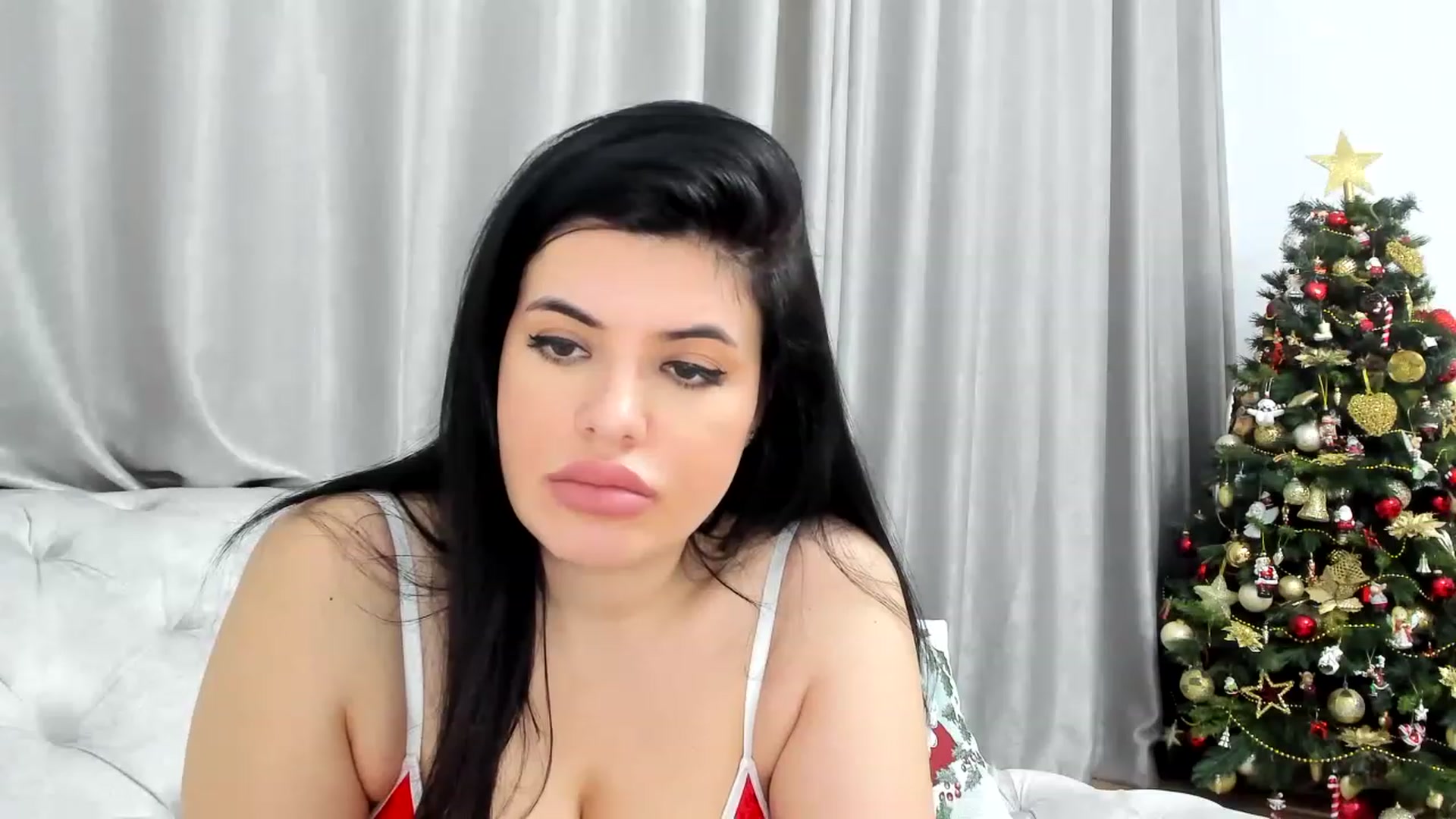 Gallery image thumbnail from Aeena's myfreecams stream on, 12/24/2022, 22:12 image 4 of 20