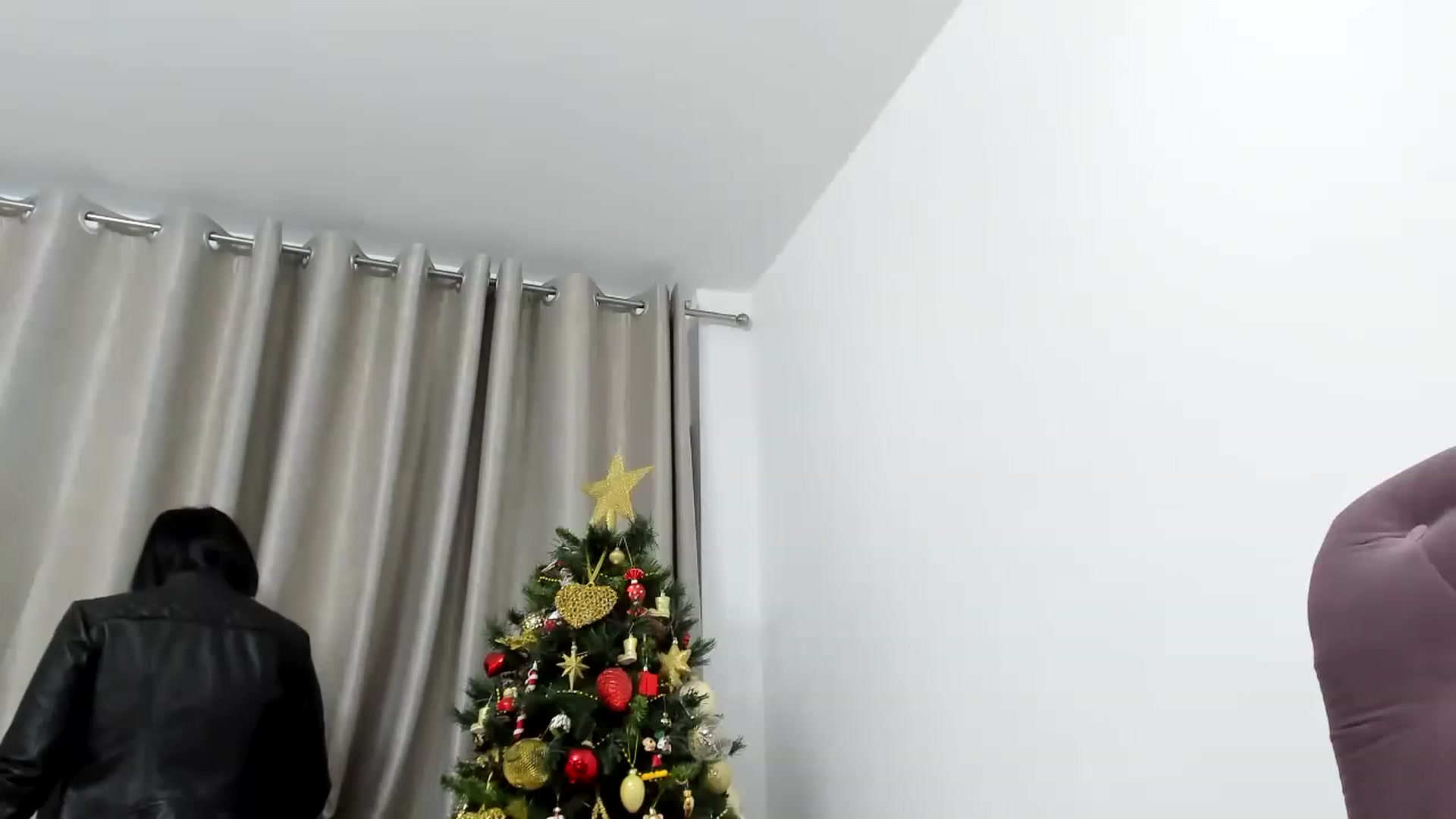 Gallery image thumbnail from Aeena's myfreecams stream on, 12/26/2022, 23:05 image 11 of 20
