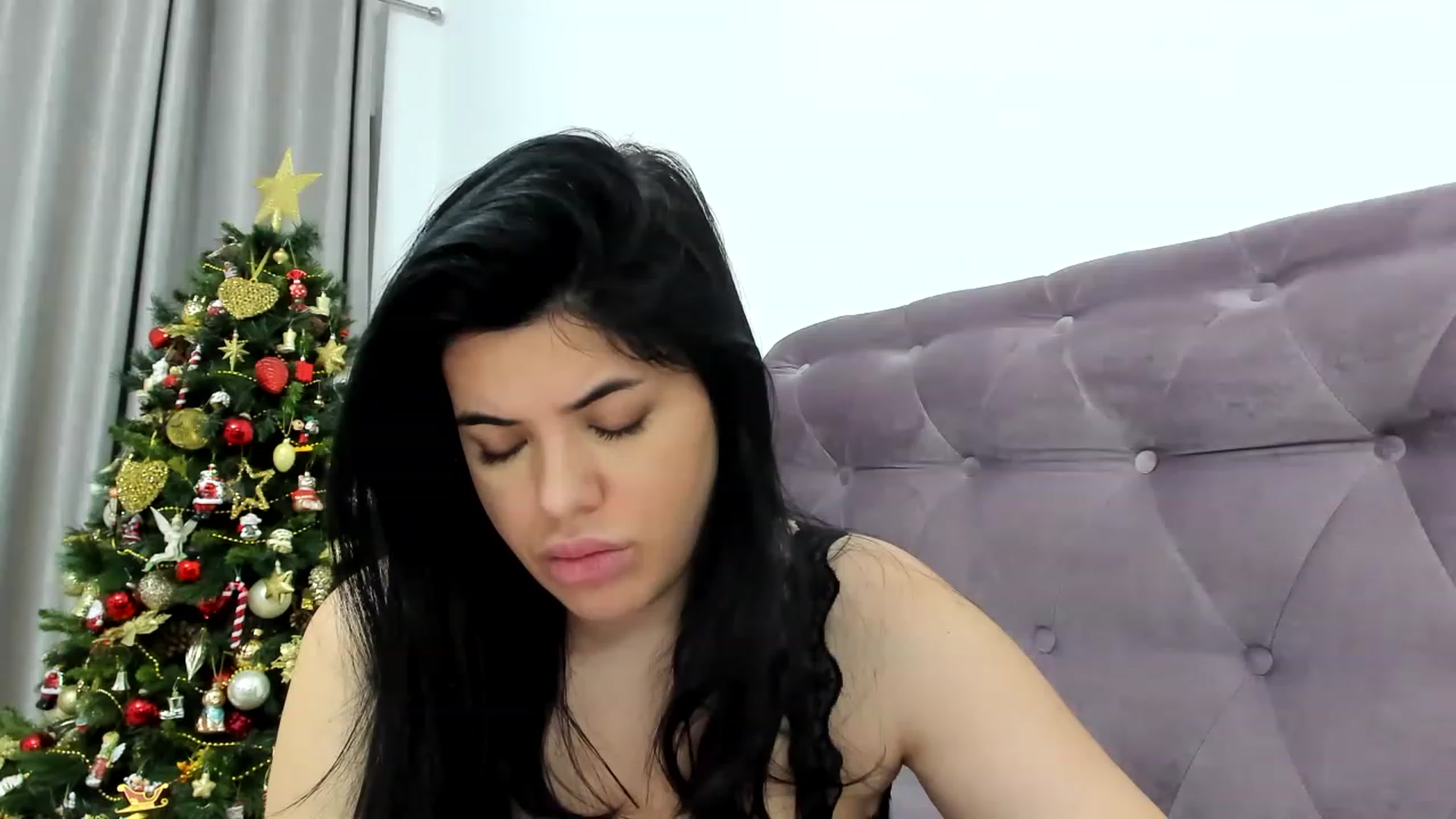 Gallery image thumbnail from Aeena's myfreecams stream on, 12/28/2022, 23:03 image 6 of 20