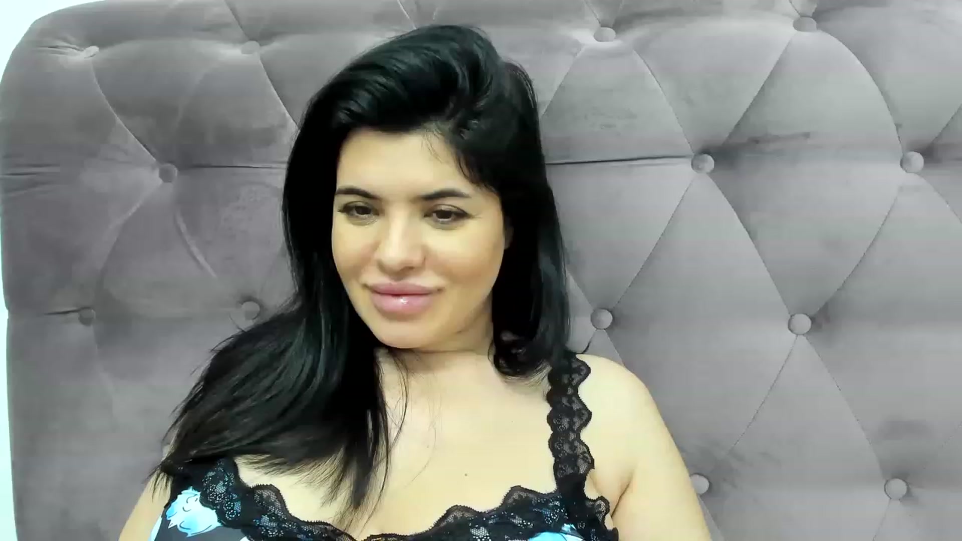 Gallery image thumbnail from Aeena's myfreecams stream on, 12/28/2022, 23:03 image 2 of 20