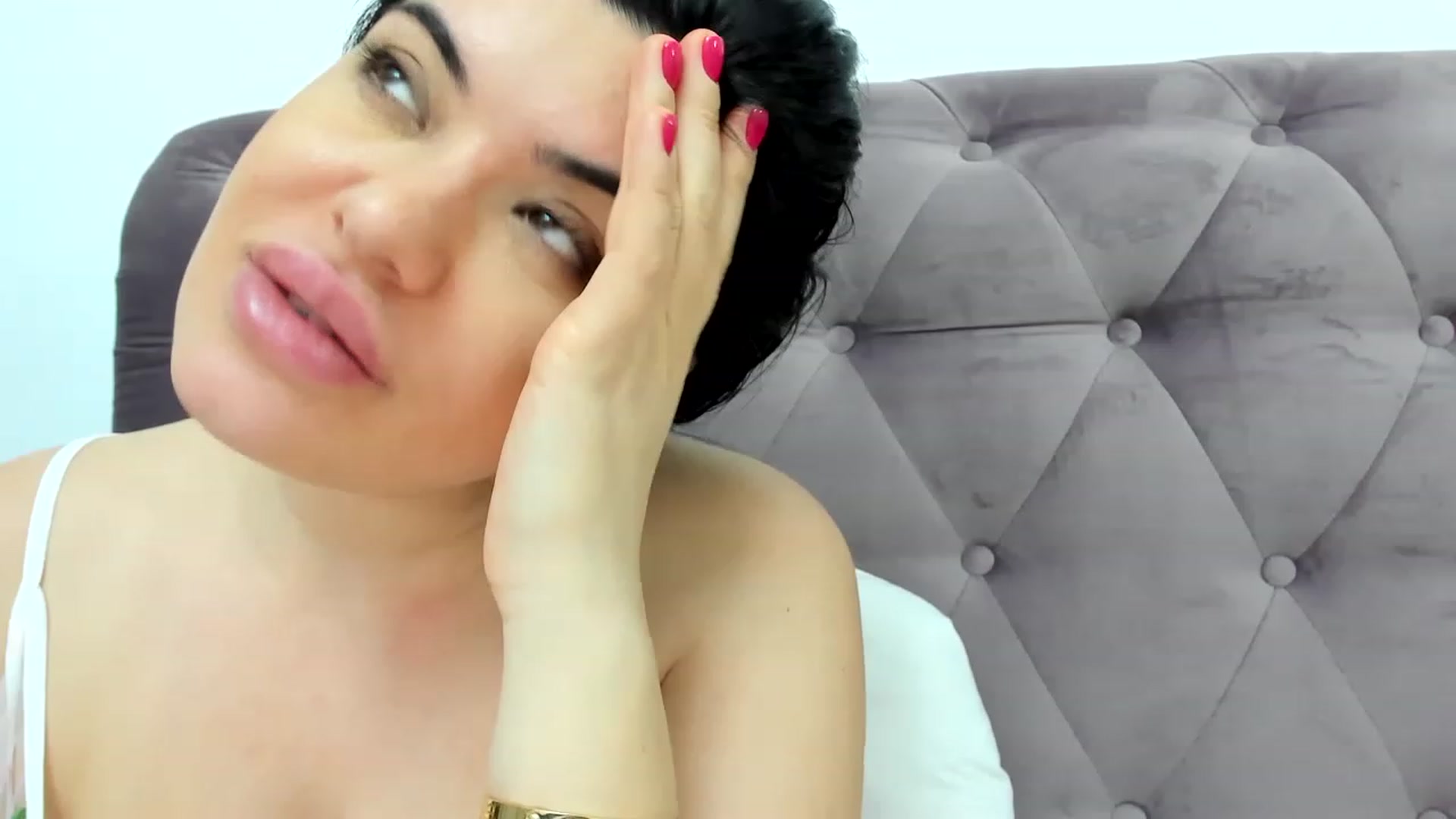 Gallery image thumbnail from Aeena's myfreecams stream on, 12/30/2022, 22:20 image 5 of 20