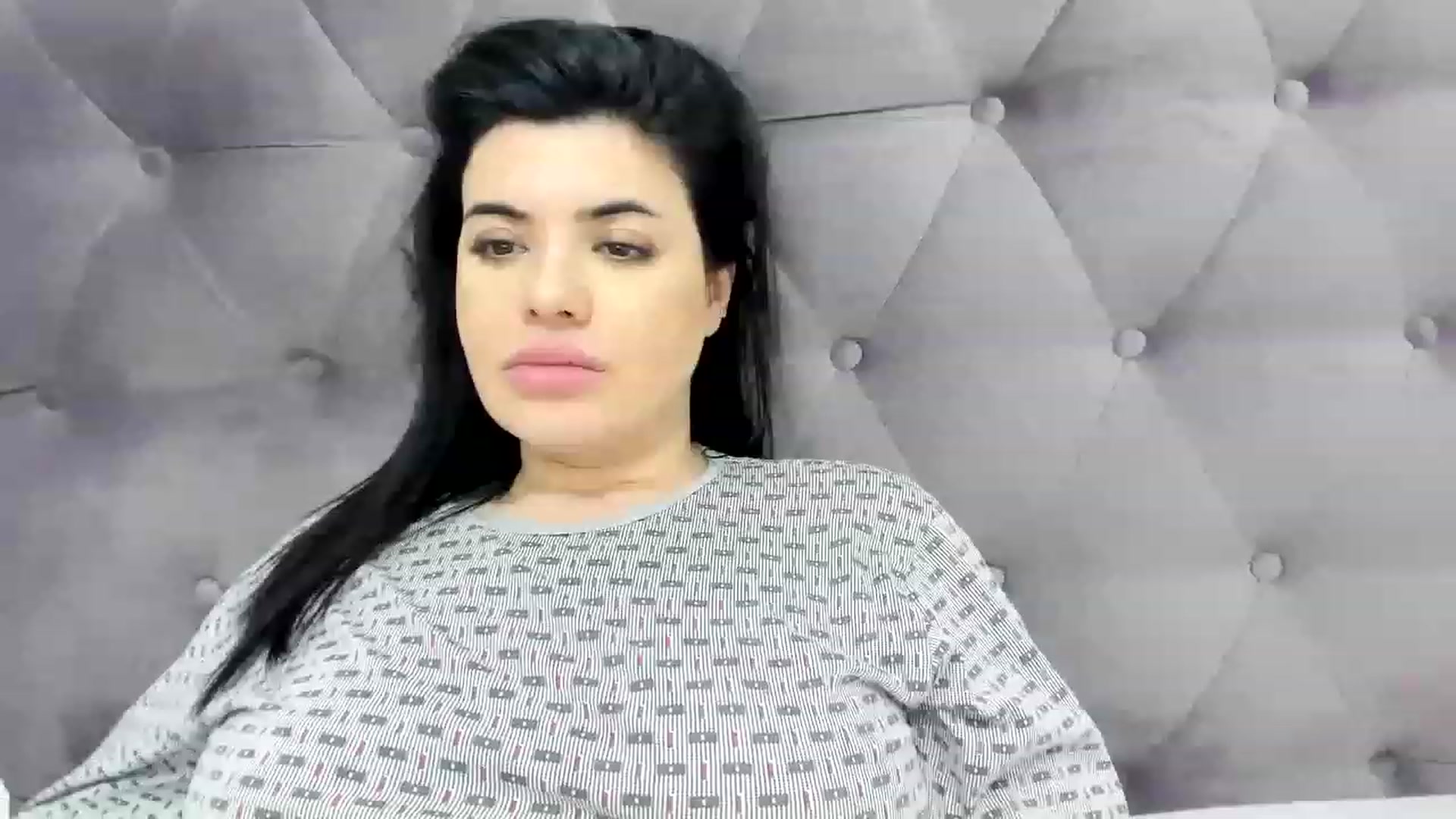 Gallery image thumbnail from Aeena's myfreecams stream on, 01/03/2023, 21:59 image 13 of 20