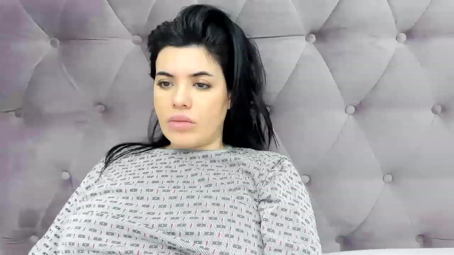 Gallery image thumbnail from Aeena's myfreecams stream on, 01/03/2023, 21:59 image 18 of 20