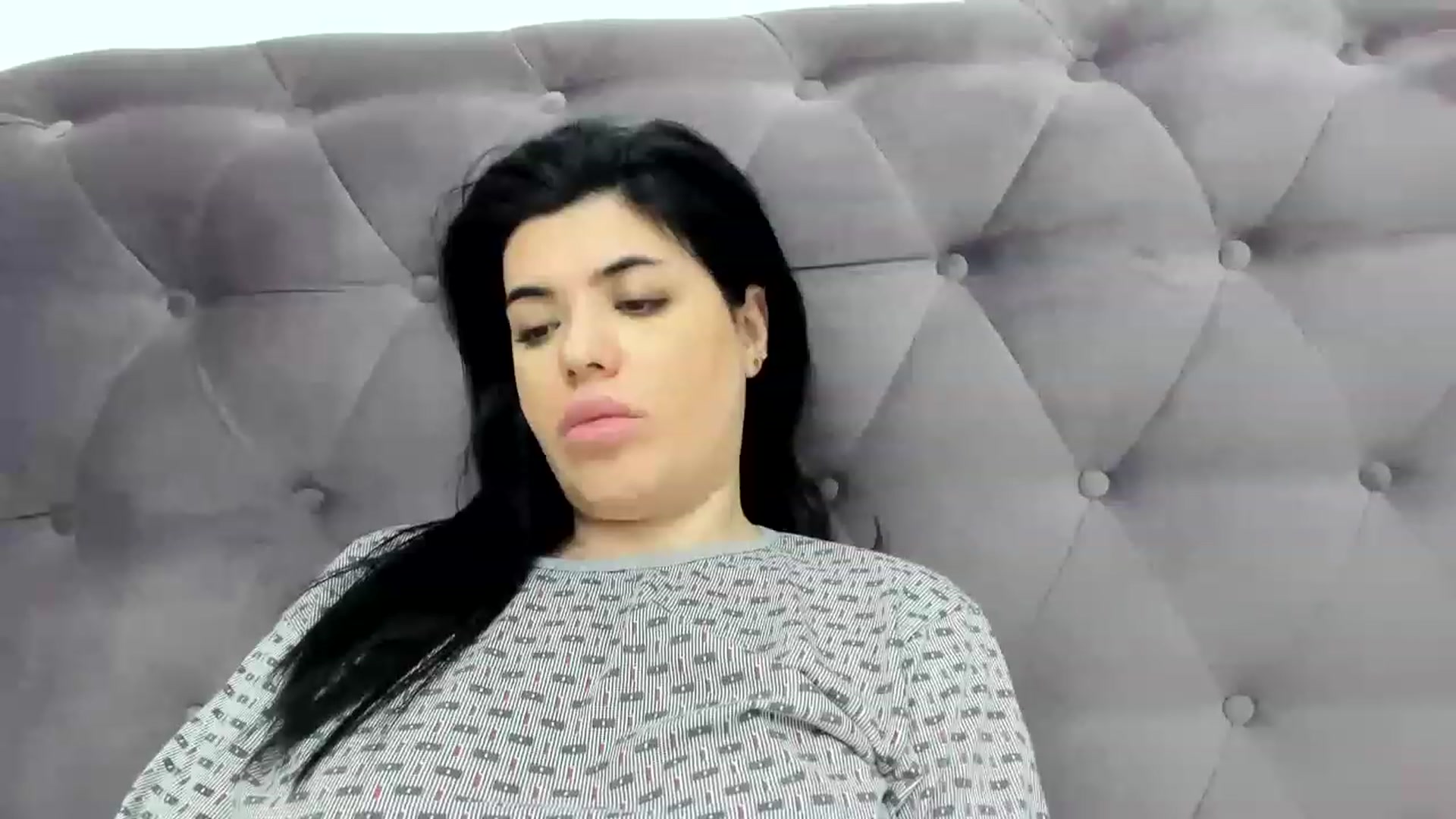 Gallery image thumbnail from Aeena's myfreecams stream on, 01/03/2023, 21:59 image 2 of 20