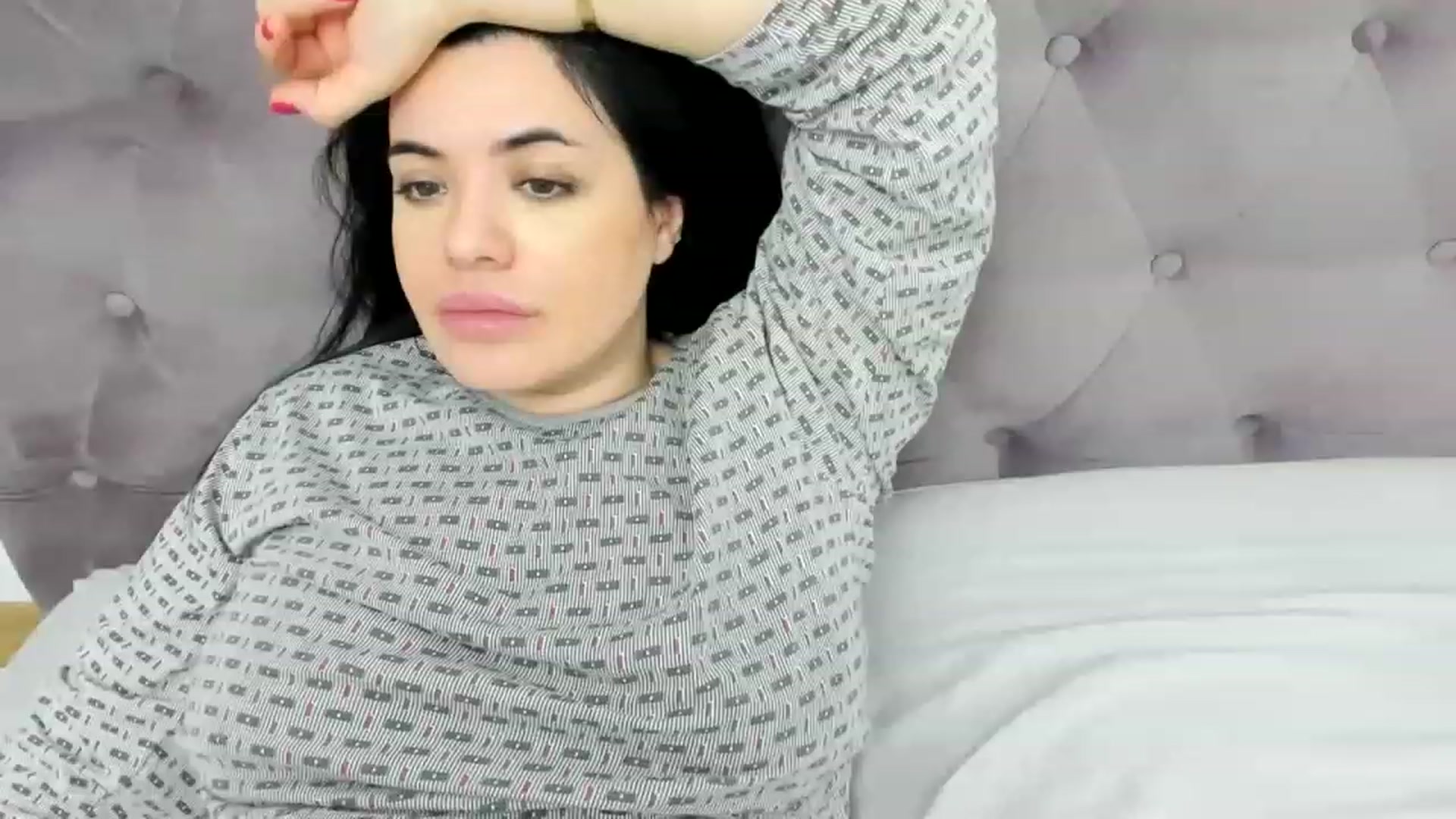 Gallery image thumbnail from Aeena's myfreecams stream on, 01/03/2023, 23:04 image 10 of 20