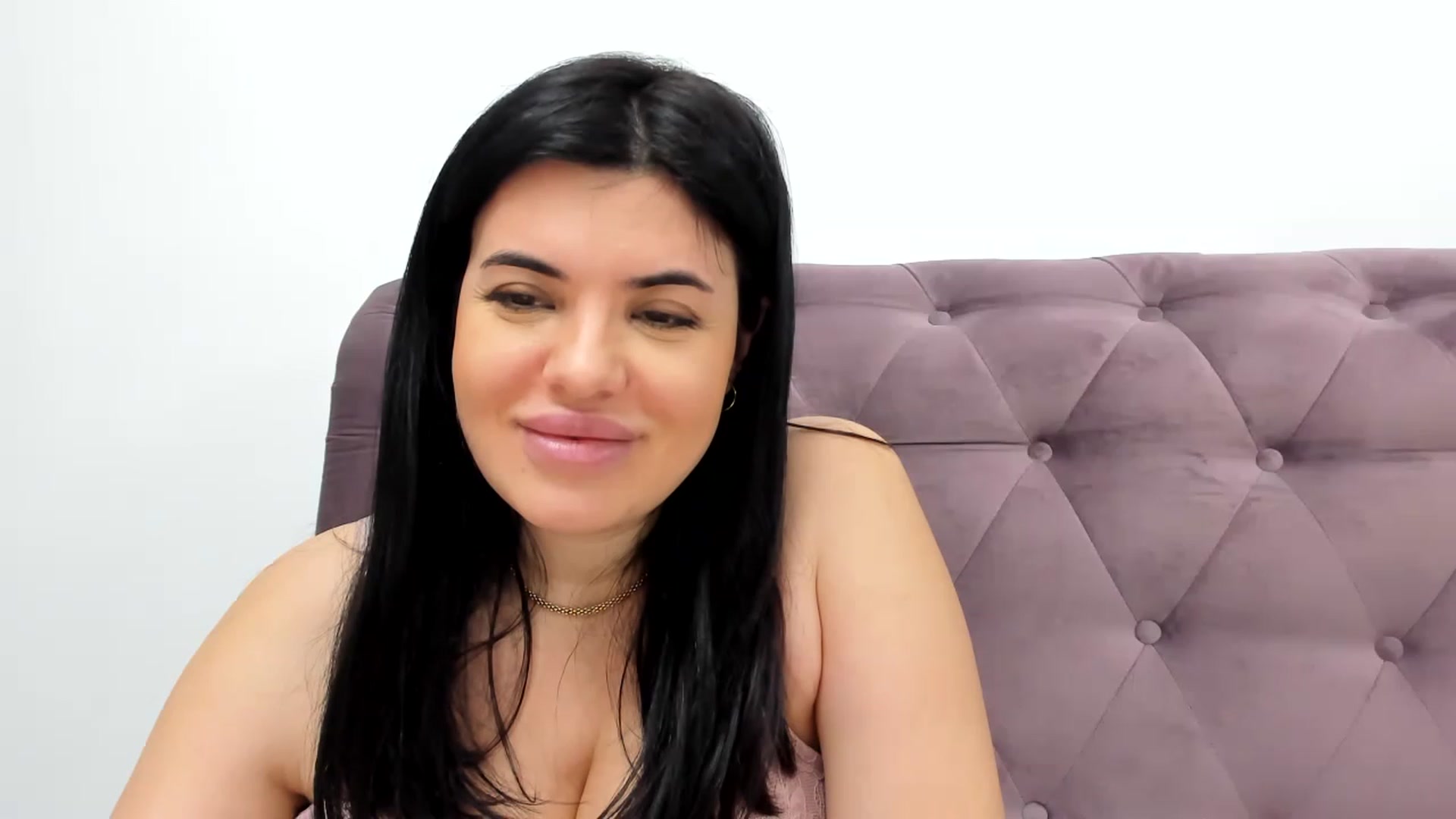 Gallery image thumbnail from Aeena's myfreecams stream on, 01/04/2023, 23:01 image 3 of 20
