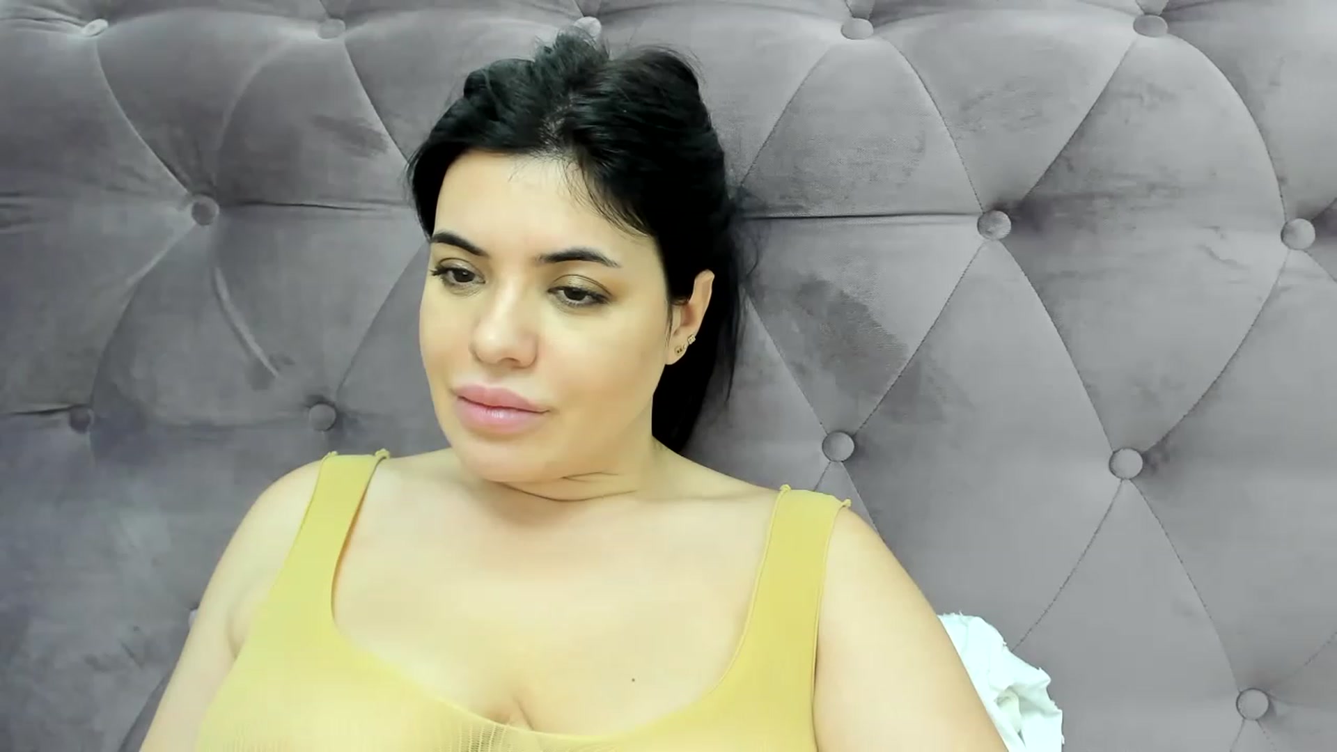Gallery image thumbnail from Aeena's myfreecams stream on, 01/06/2023, 23:14 image 16 of 20