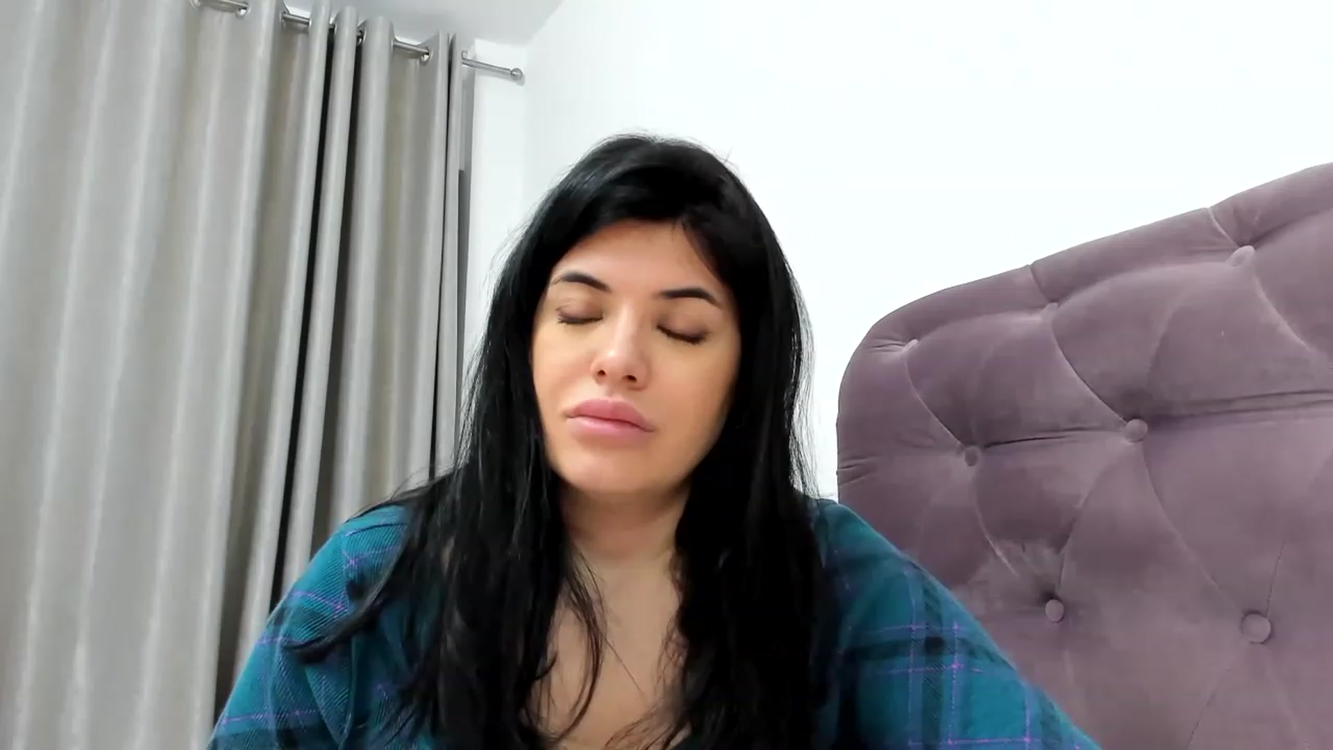 Gallery image thumbnail from Aeena's myfreecams stream on, 01/16/2023, 23:06 image 17 of 20