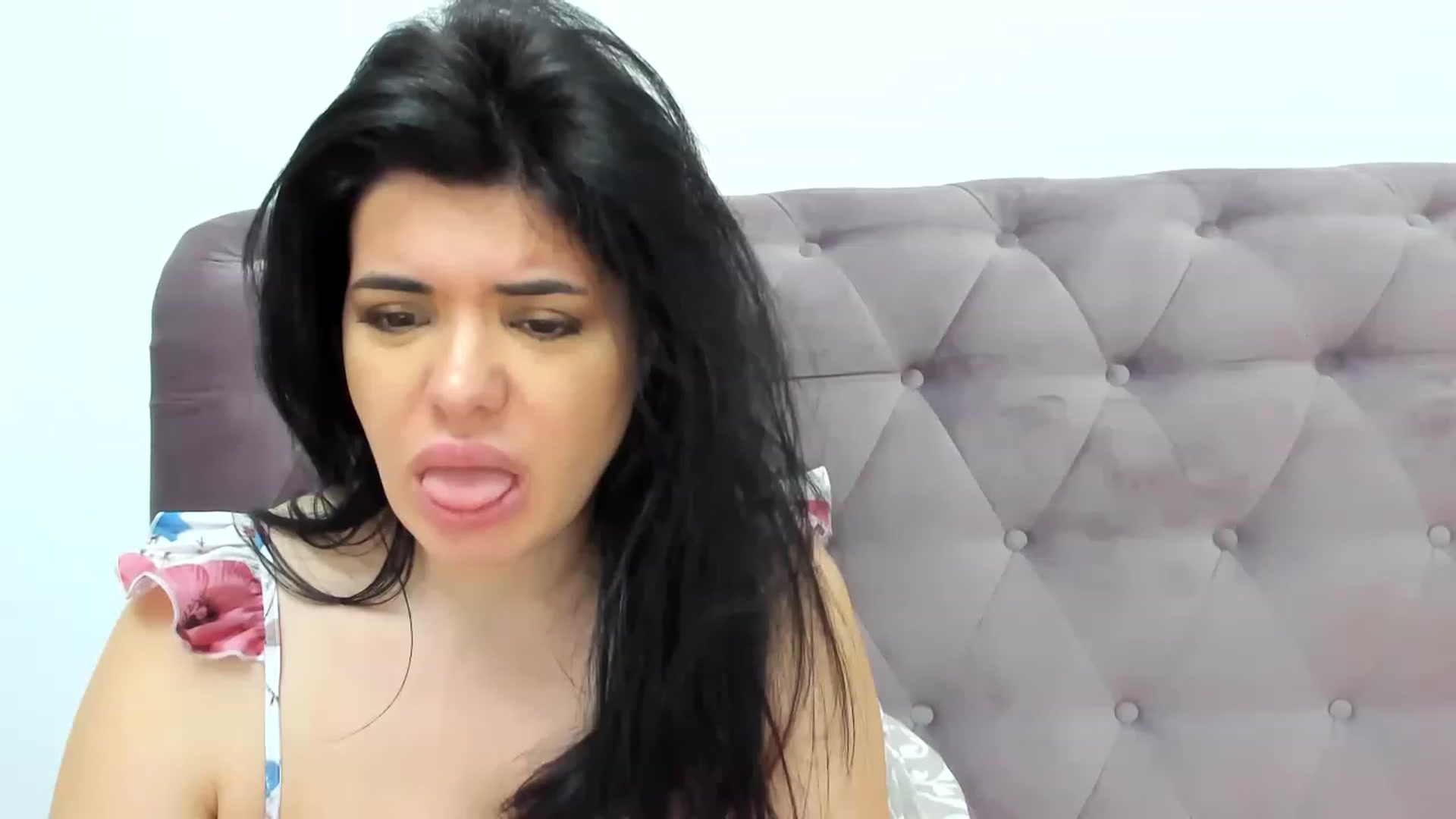 Gallery image thumbnail from Aeena's myfreecams stream on, 01/17/2023, 23:08 image 6 of 20