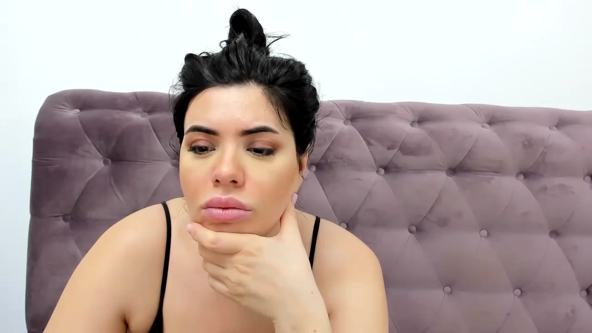 Gallery image thumbnail from Aeena's myfreecams stream on, 01/30/2023, 23:07 image 6 of 20