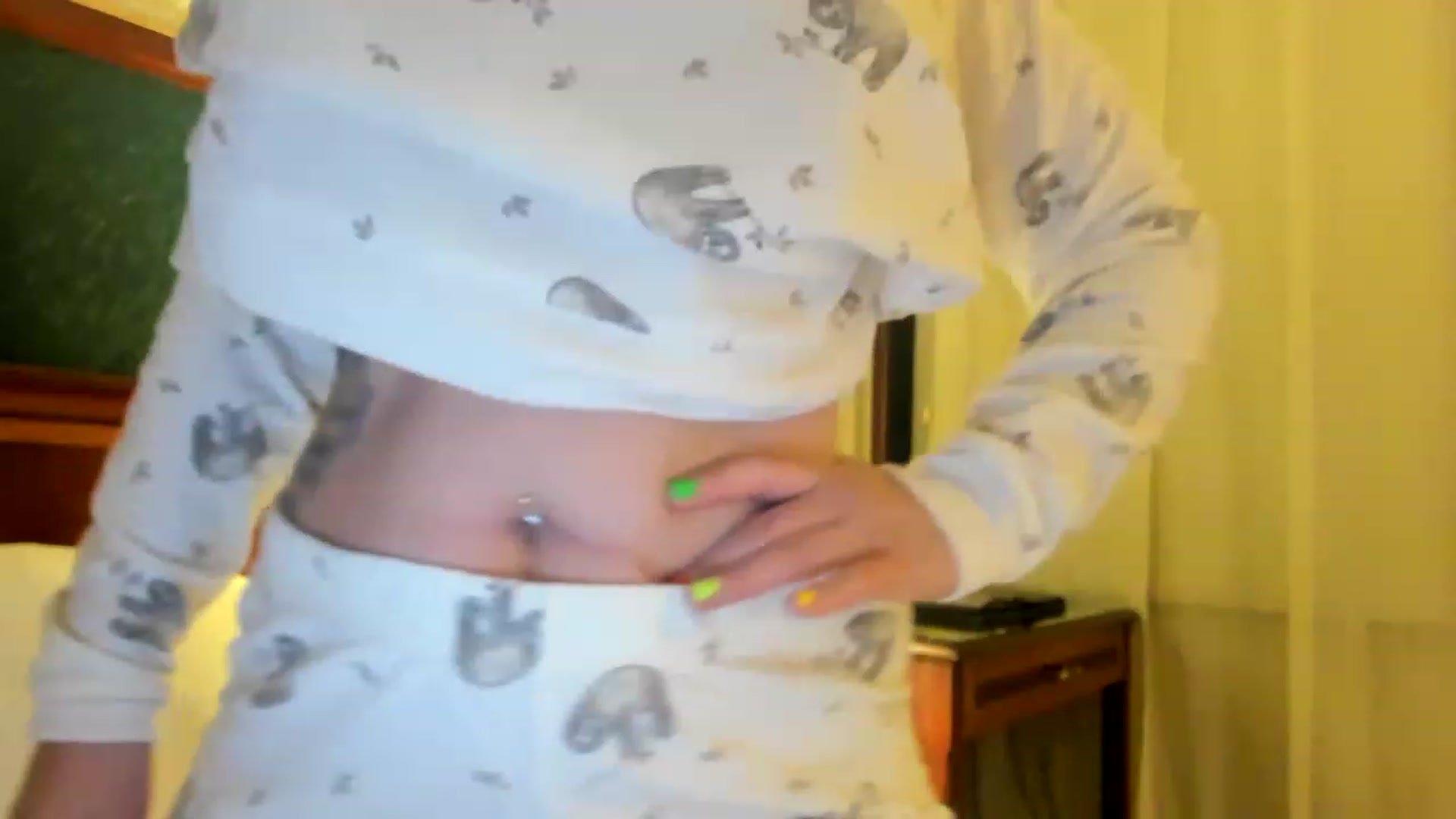 Gallery image thumbnail from Aeena's myfreecams stream on, 02/06/2023, 21:43 image 7 of 20