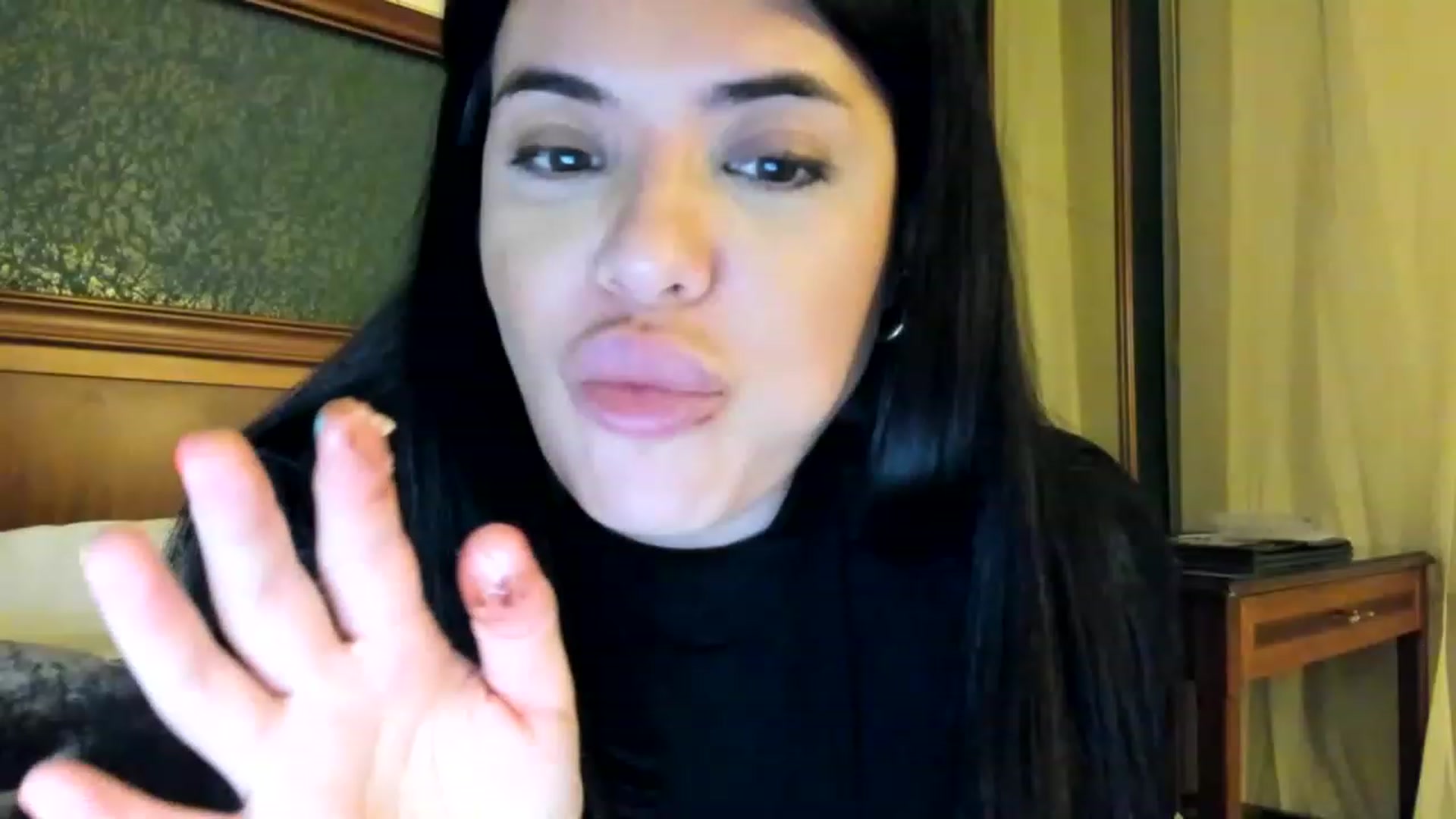 Gallery image thumbnail from Aeena's myfreecams stream on, 02/07/2023, 21:04 image 7 of 20