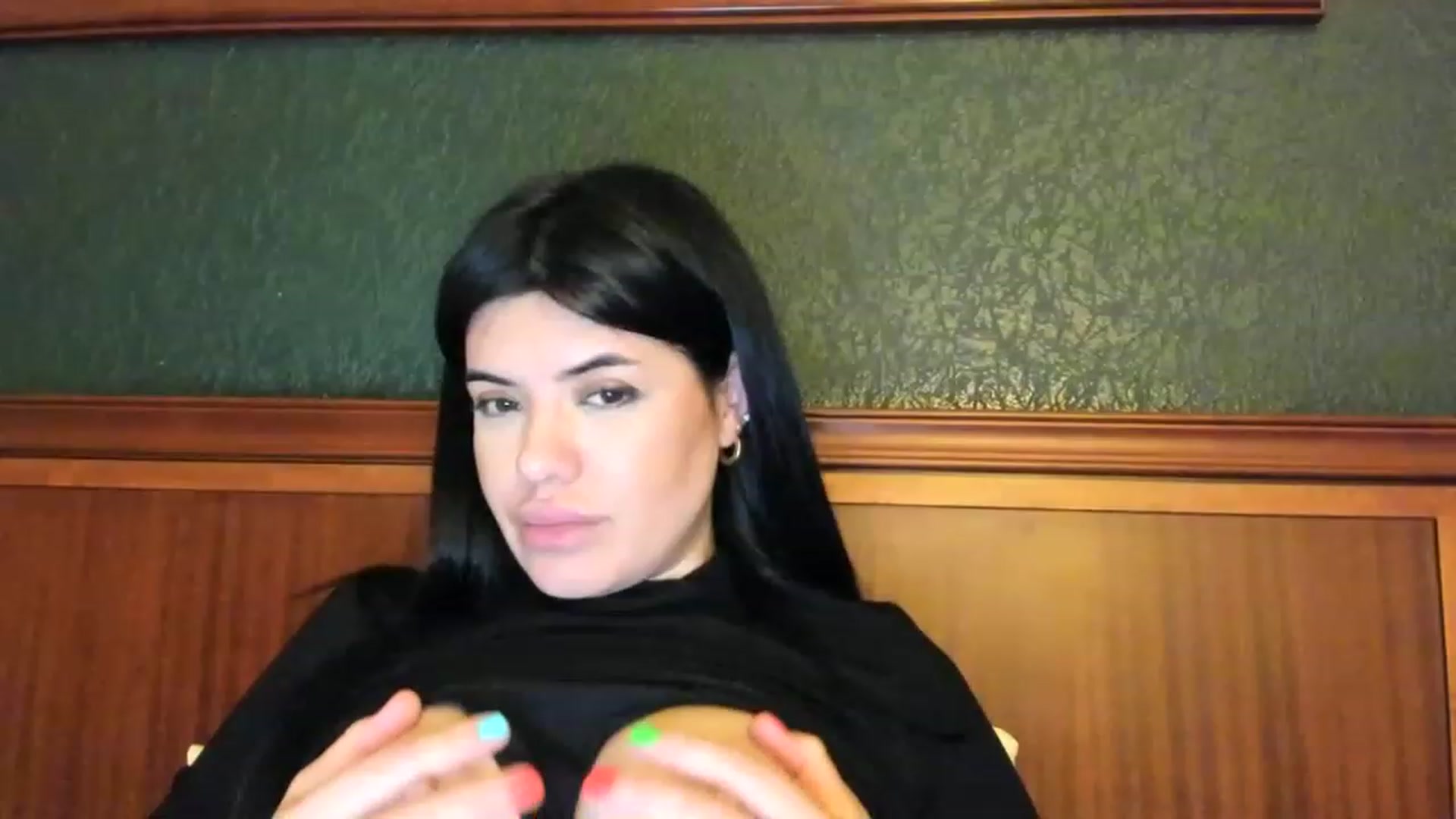 Gallery image thumbnail from Aeena's myfreecams stream on, 02/07/2023, 21:04 image 19 of 20