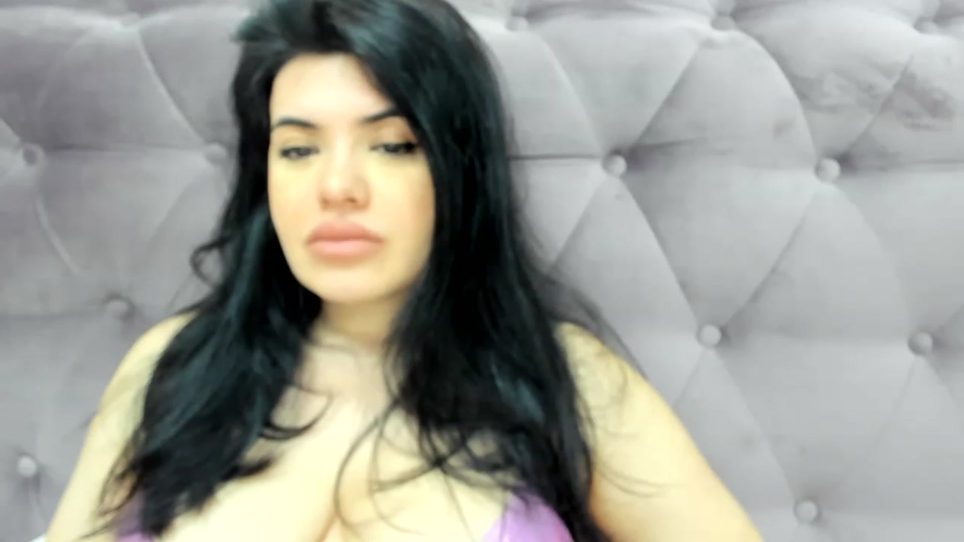 Gallery image thumbnail from Aeena's myfreecams stream on, 02/19/2023, 22:33 image 14 of 20