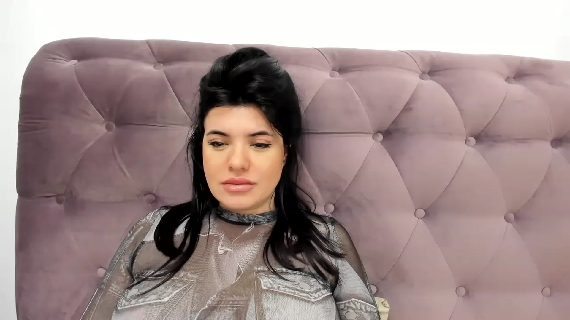 Gallery image thumbnail from Aeena's myfreecams stream on, 03/22/2023, 23:07 image 6 of 20