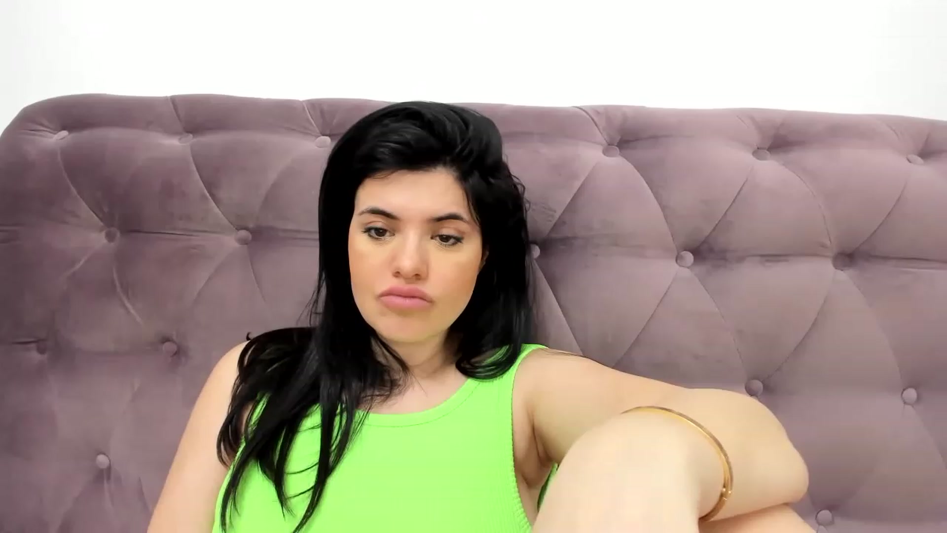 Gallery image thumbnail from Aeena's myfreecams stream on, 04/02/2023, 22:11 image 2 of 20