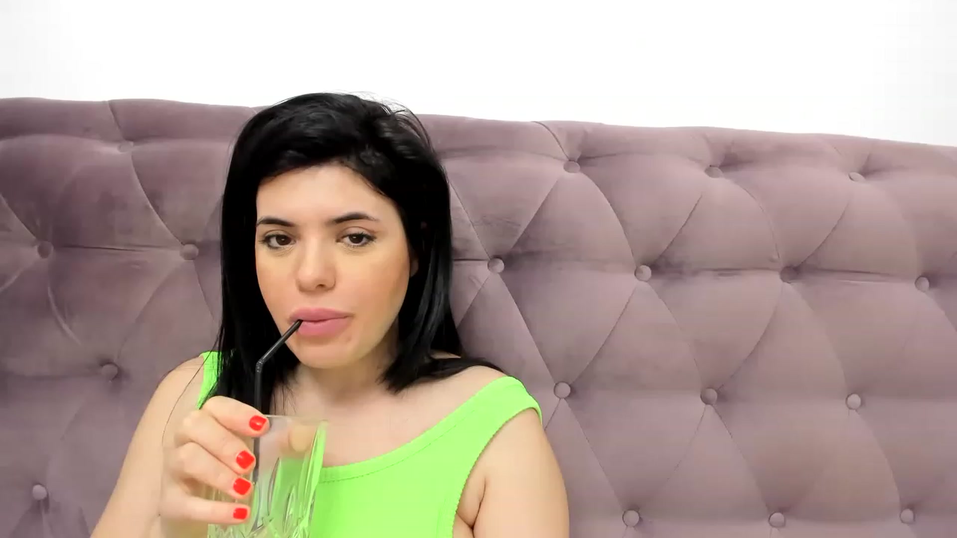 Gallery image thumbnail from Aeena's myfreecams stream on, 04/02/2023, 22:11 image 10 of 20