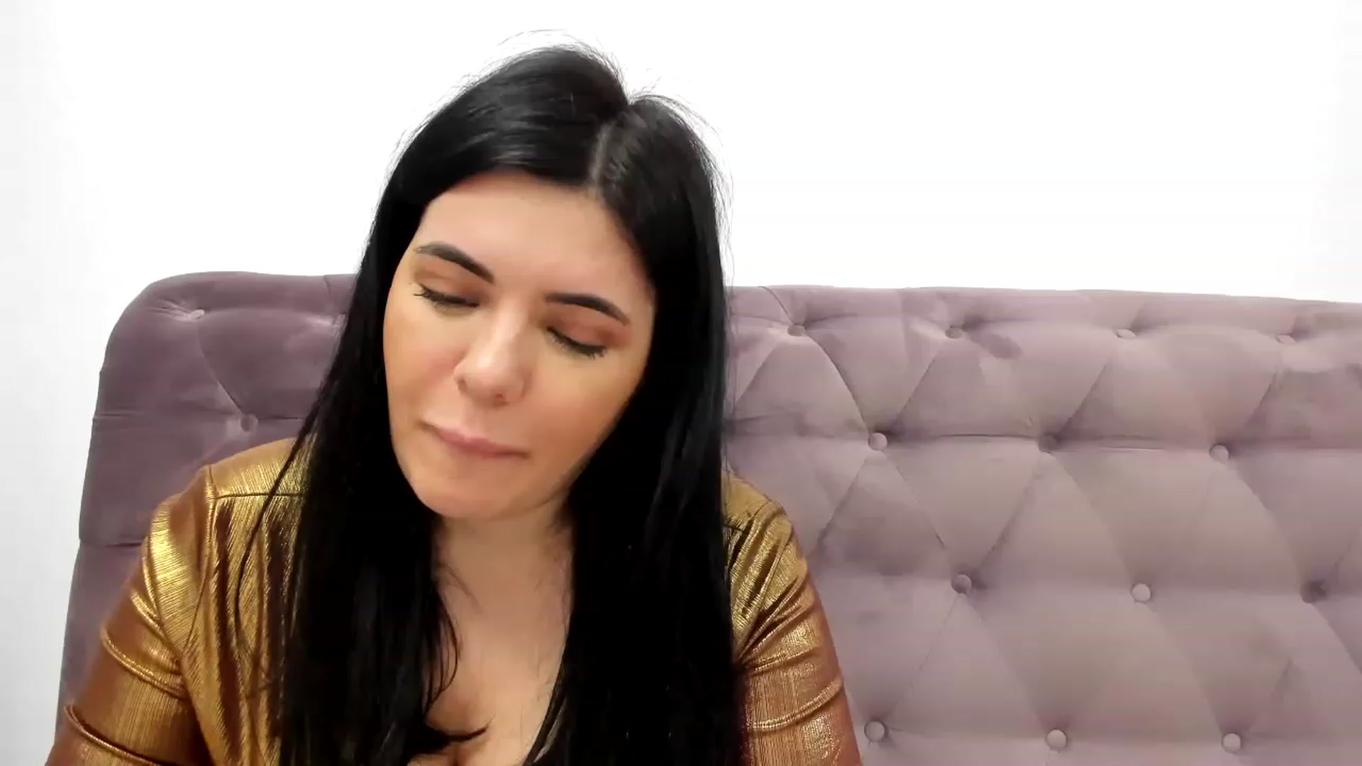 Gallery image thumbnail from Aeena's myfreecams stream on, 04/29/2023, 21:52 image 2 of 20