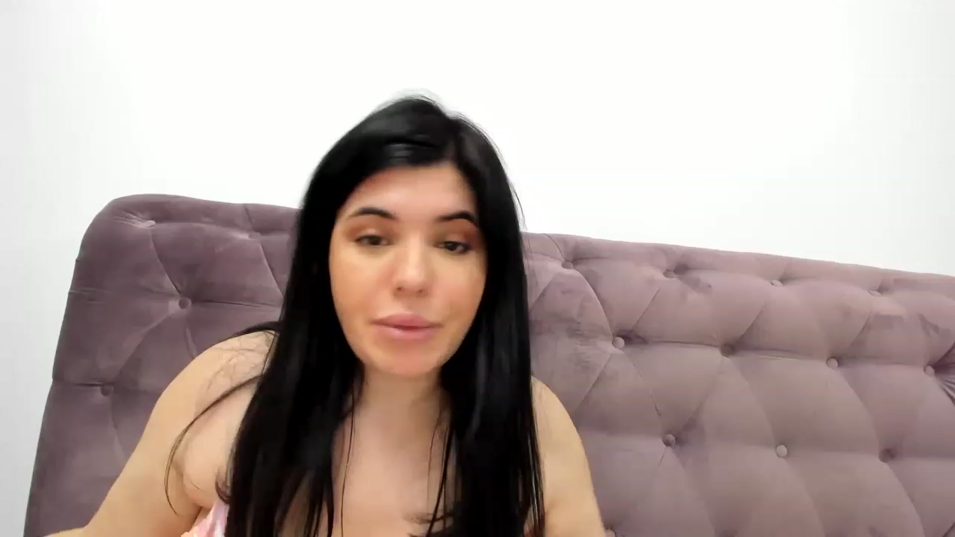Gallery image thumbnail from Aeena's myfreecams stream on, 05/04/2023, 22:06 image 16 of 20