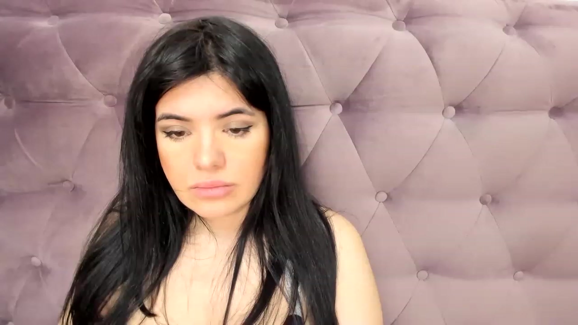 Gallery image thumbnail from Aeena's myfreecams stream on, 05/15/2023, 22:04 image 11 of 20