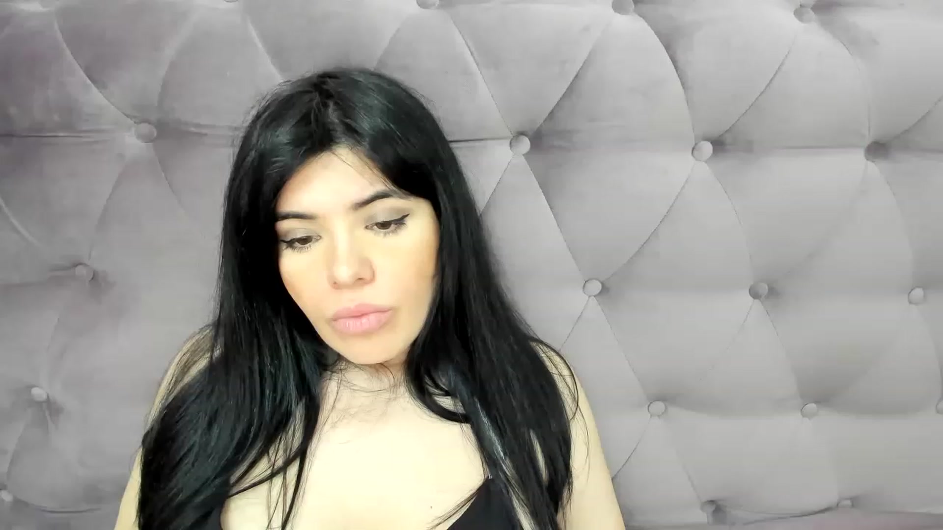 Gallery image thumbnail from Aeena's myfreecams stream on, 05/15/2023, 22:04 image 13 of 20
