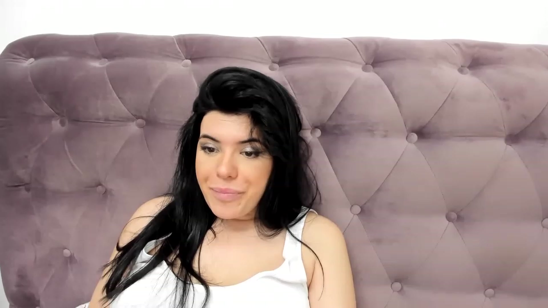 Gallery image thumbnail from Aeena's myfreecams stream on, 05/28/2023, 22:09 image 2 of 20