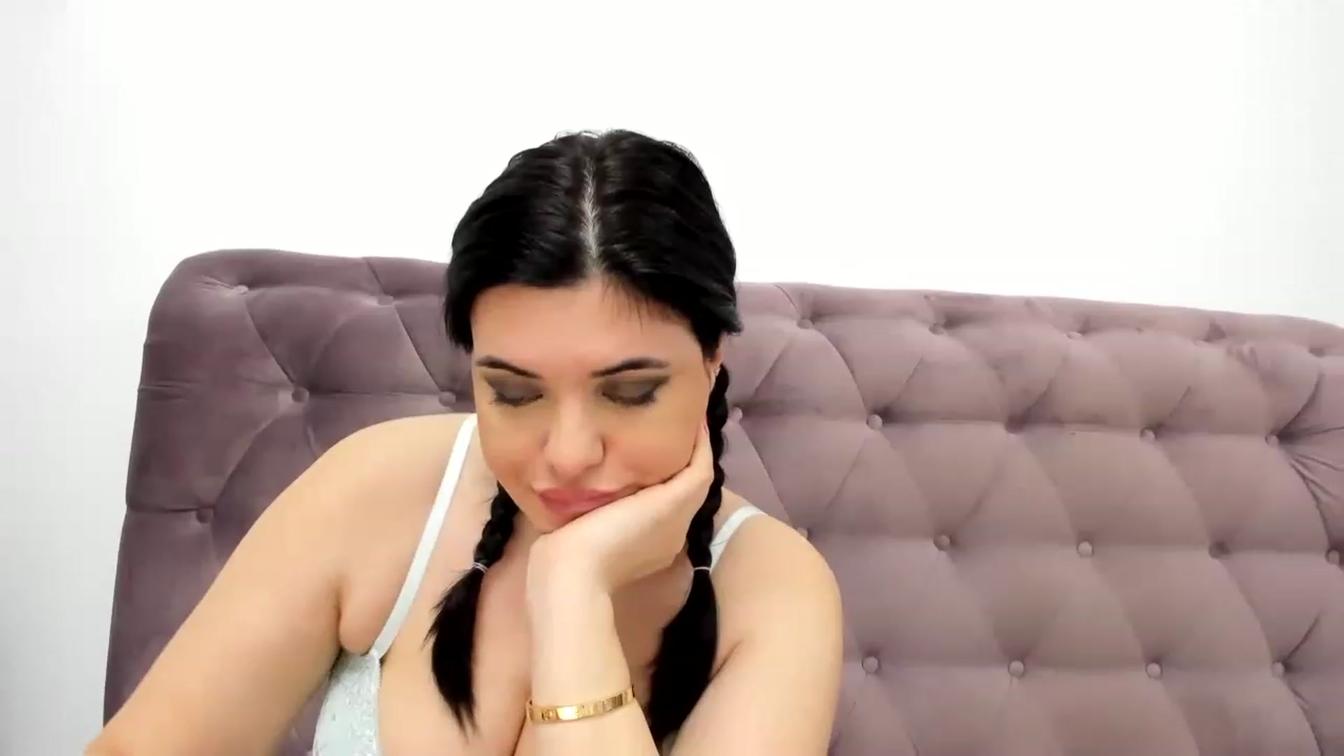 Gallery image thumbnail from Aeena's myfreecams stream on, 05/31/2023, 20:38 image 9 of 20